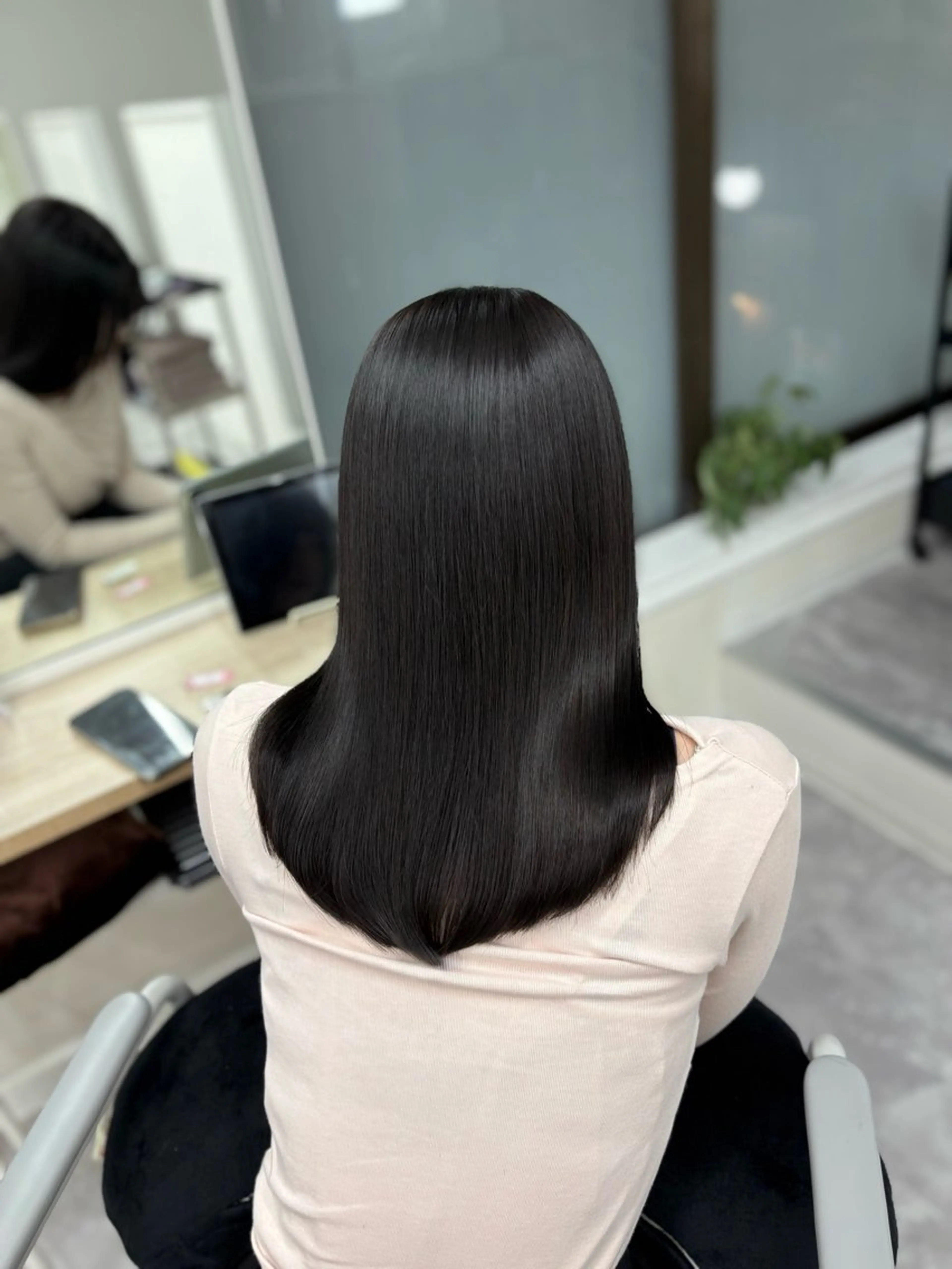 ミディアム ヘアカラー トリートメント Aura 髪質改善＆韓国レイヤー所属・あい❤︎ /髪質改善/韓国巻きのヘアスタイル