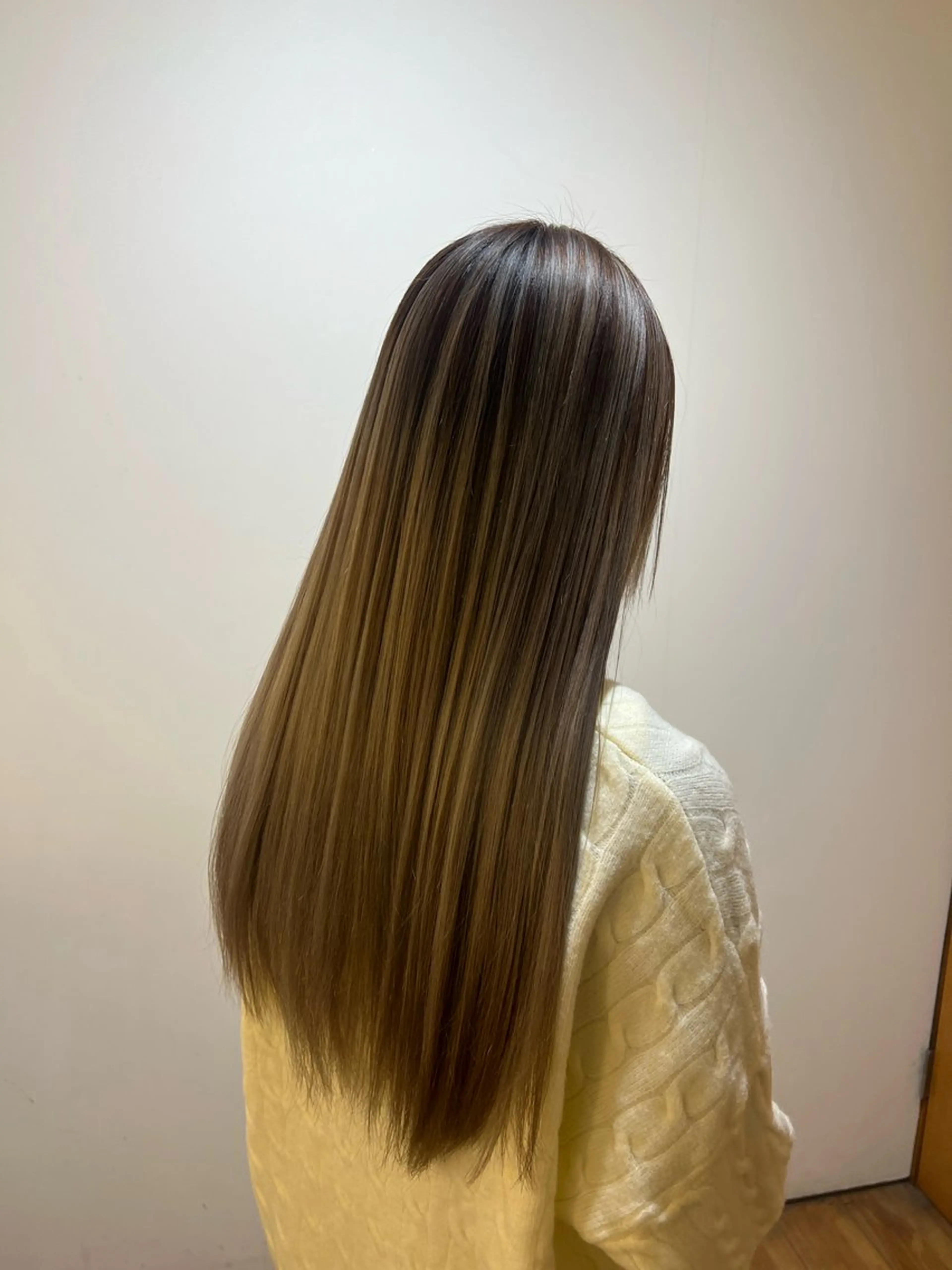 ロング カラー バレイヤージュ ベージュカラー レイヤーカット ヘアカラー ハイトーンカラー/エ クステ/デザインのヘアスタイル