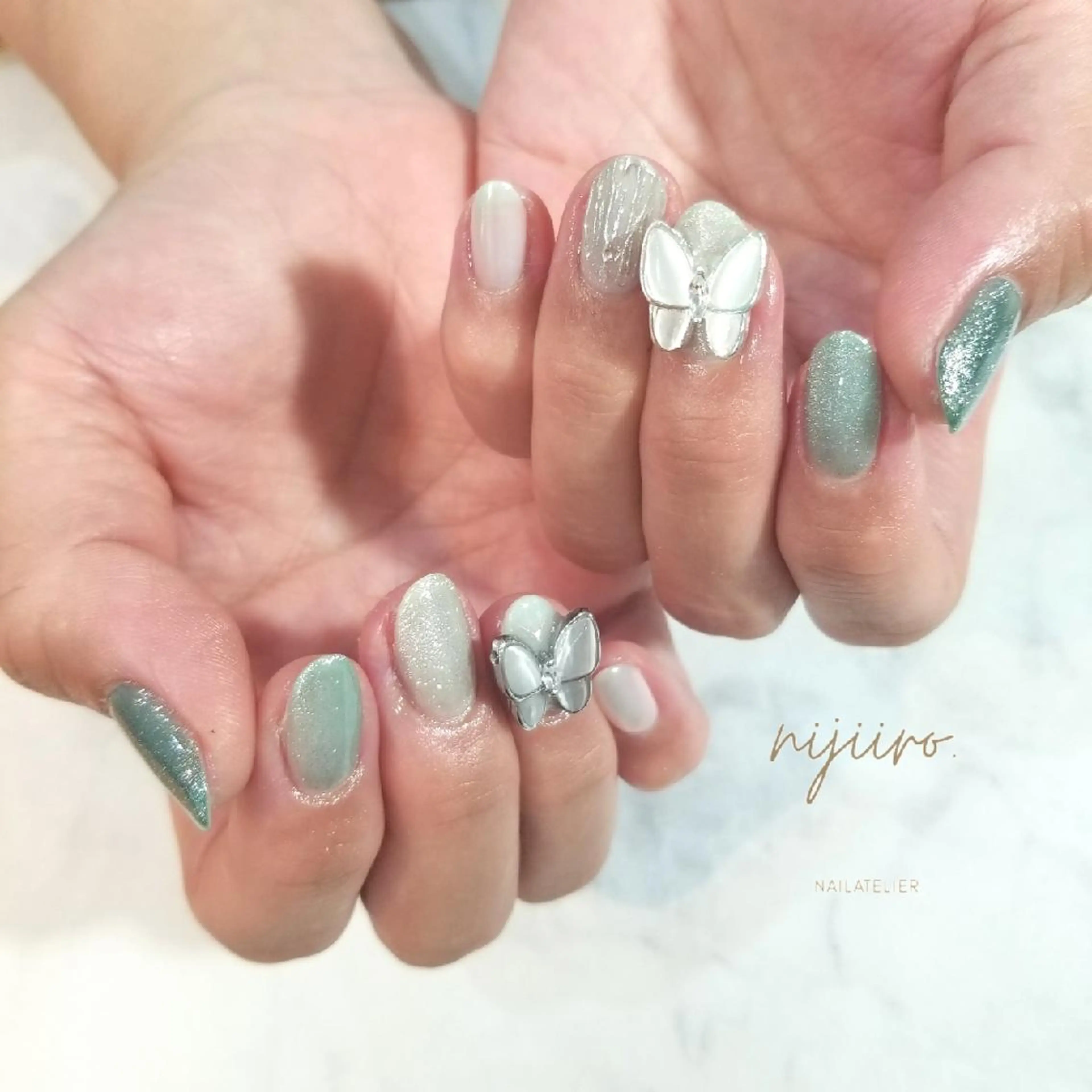 ネイル ハンドネイル nijiiro🌈 サトウのネイルデザイン