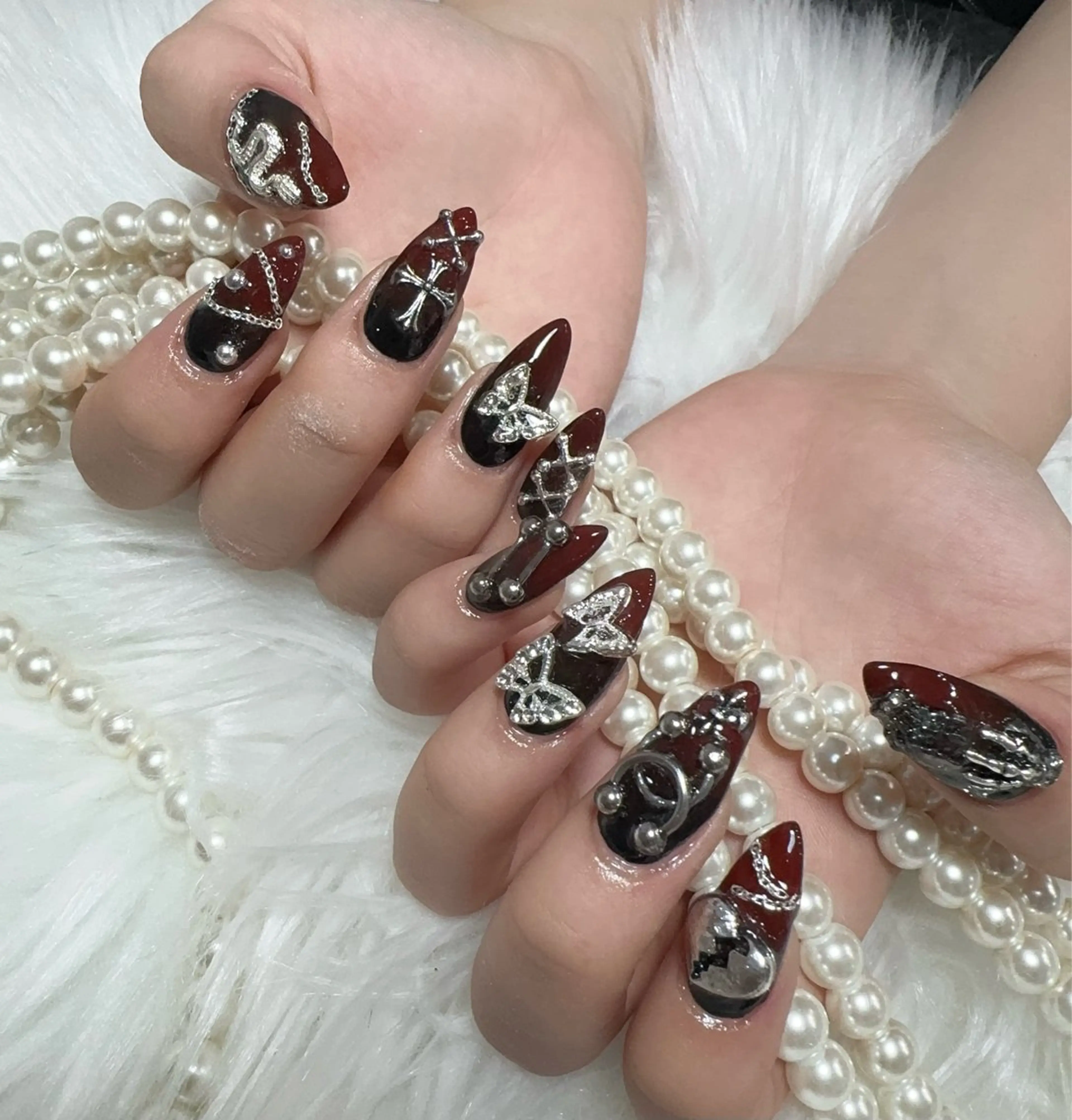 ネイル ハンドネイル &ME ネイルサロンのネイルデザイン