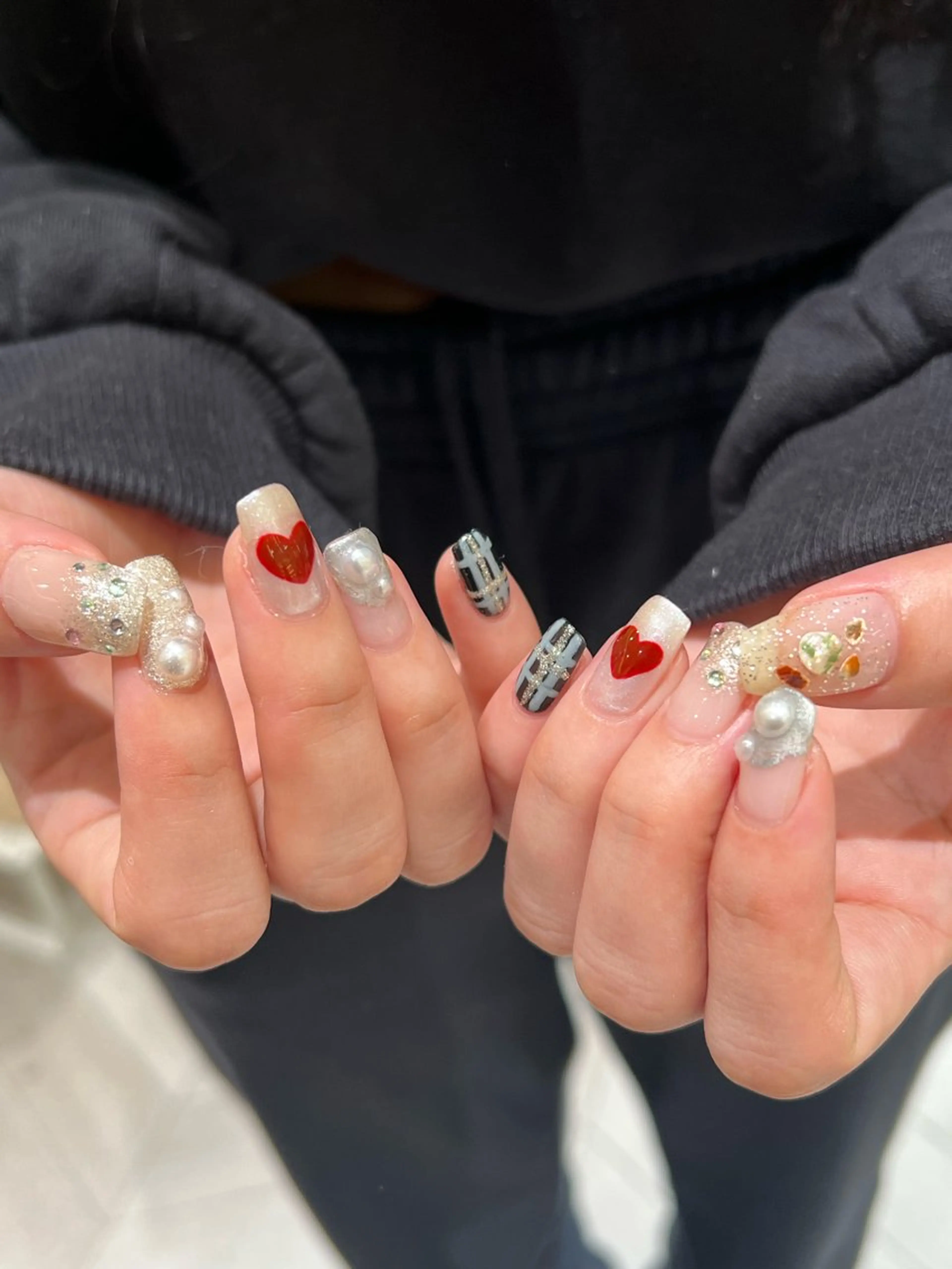 ネイル 春ネイル ハンドネイル レディースパーマ 🧺🪽/SHUNOのヘアスタイル