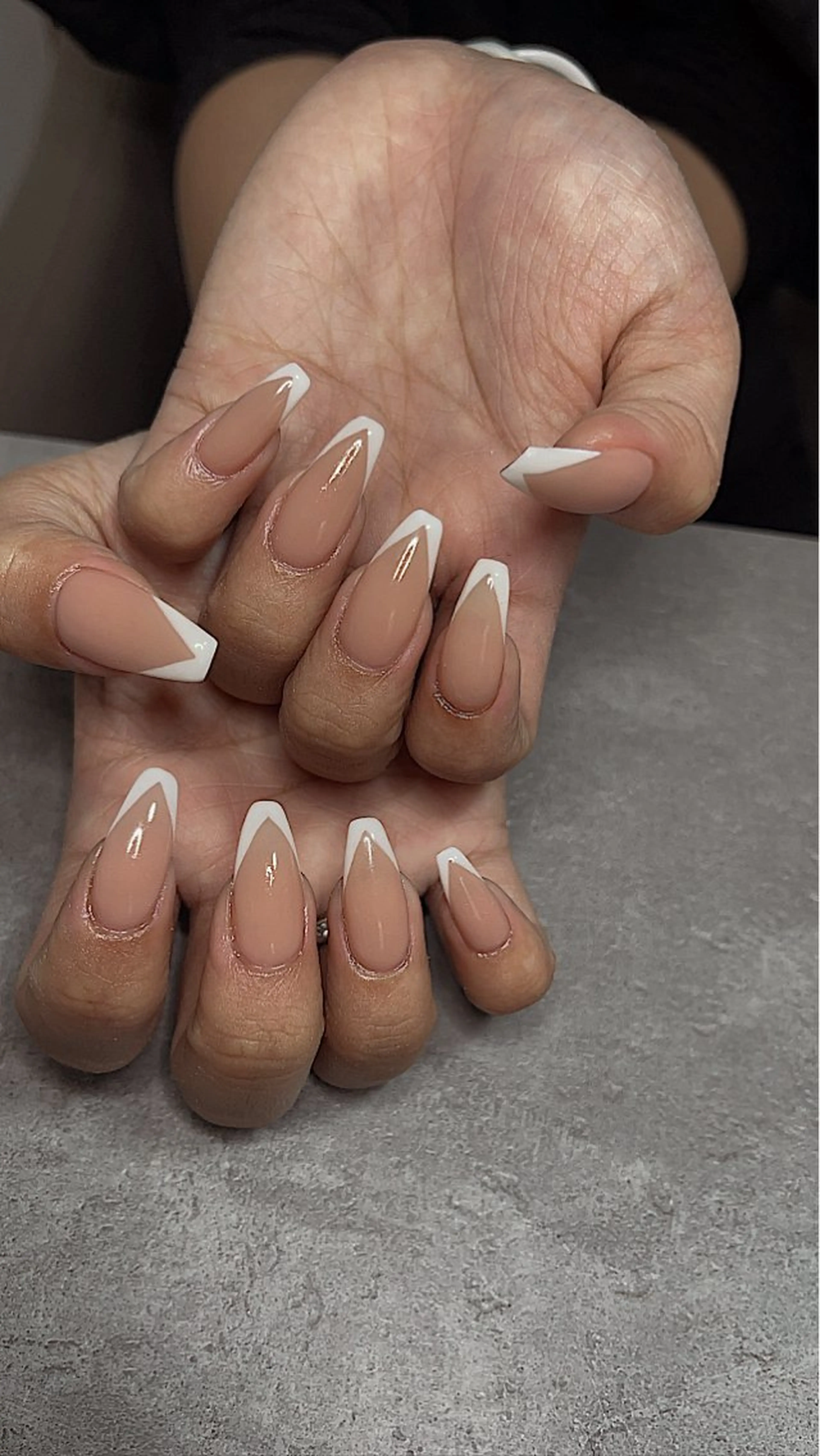 ネイル グラデーション ハート 韓国ネイル マグネットネイル ニュアンスネイル Nail Salon ECLAREのネイルデザイン