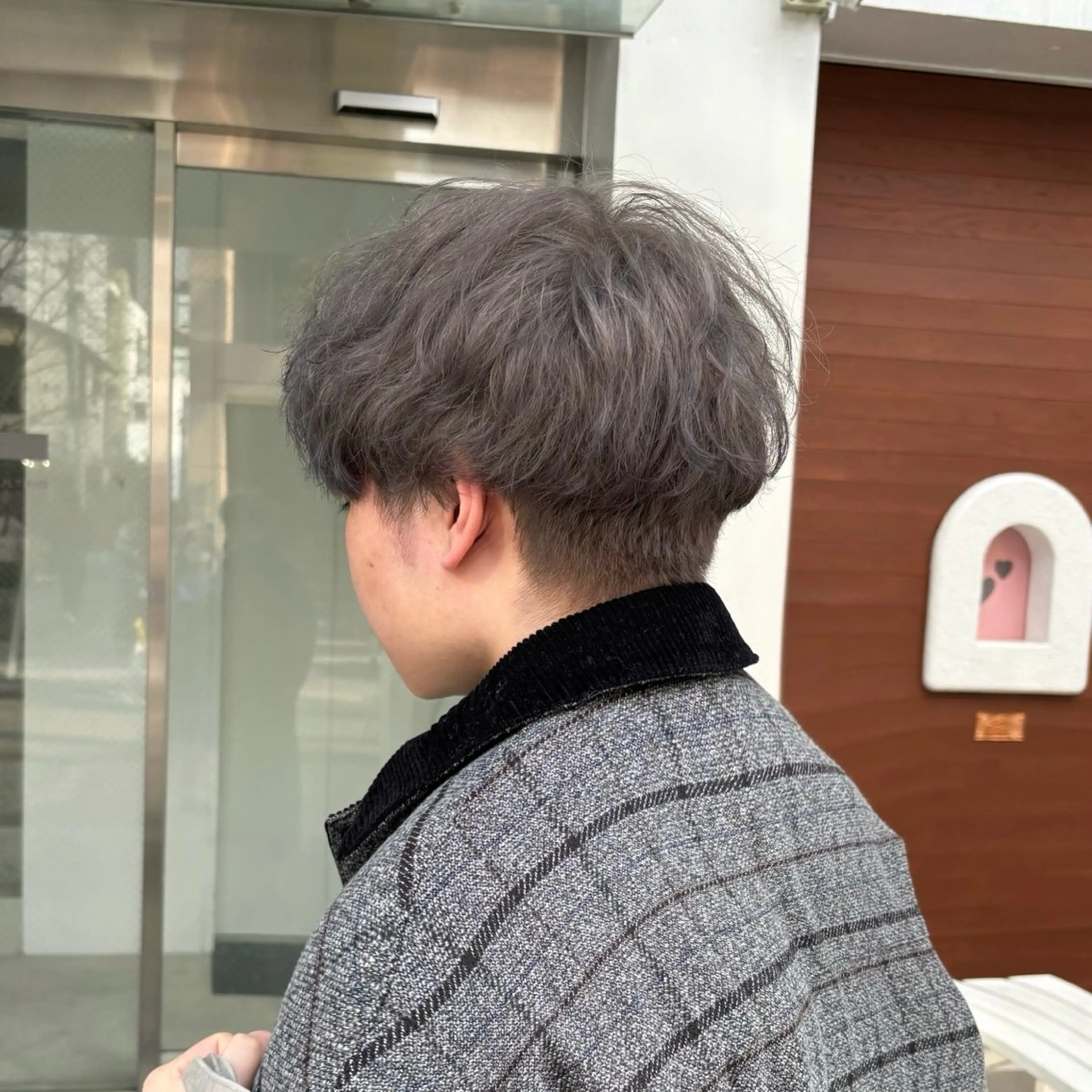 ショート カラー メンズ カット ヘアカラー トリートメント オリーブ/縮毛♡ Natsuno🩰のヘアスタイル