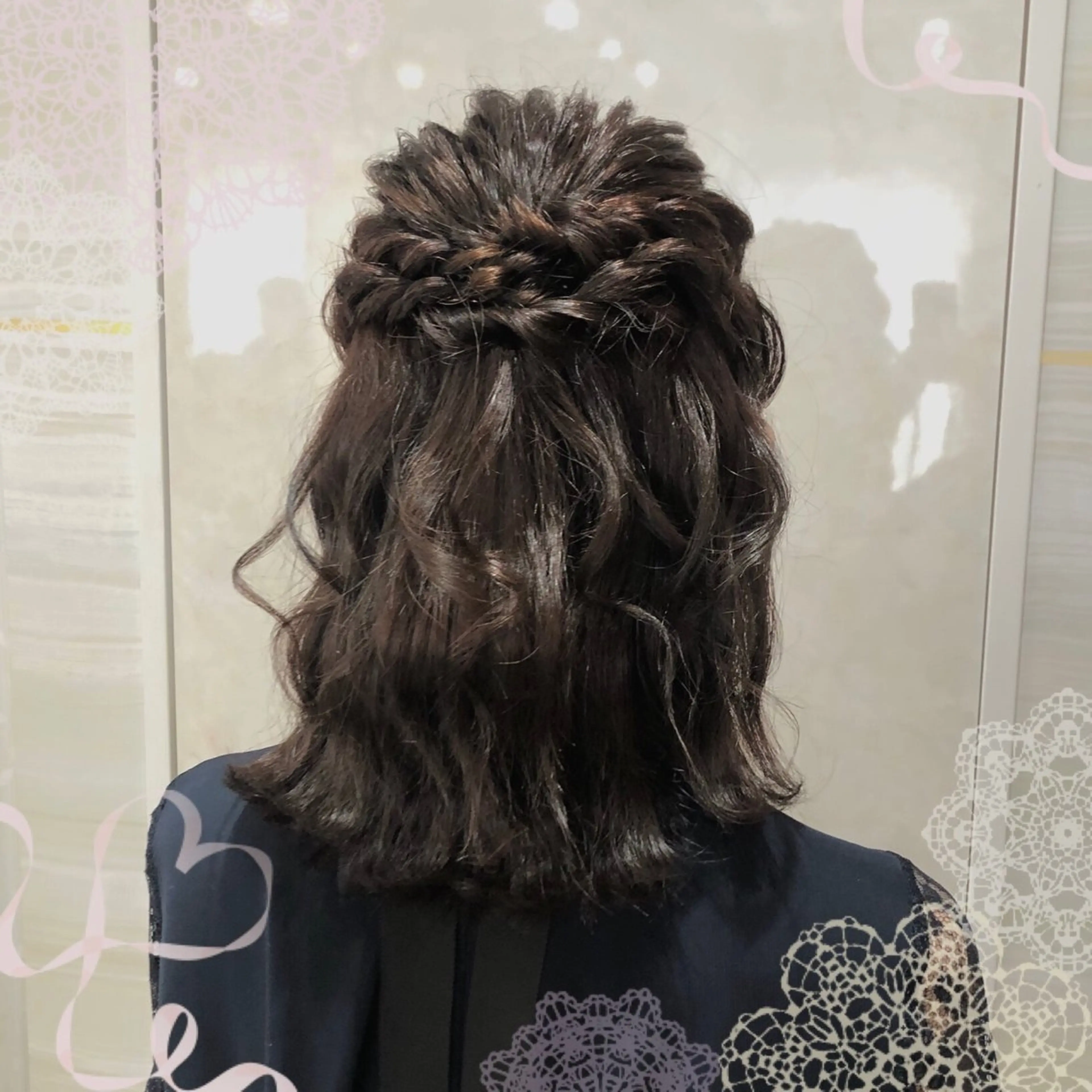 ミディアム ヘアアレンジ ヘアセット 🐈‍⬛momo🐾 ダブルカラーのヘアスタイル