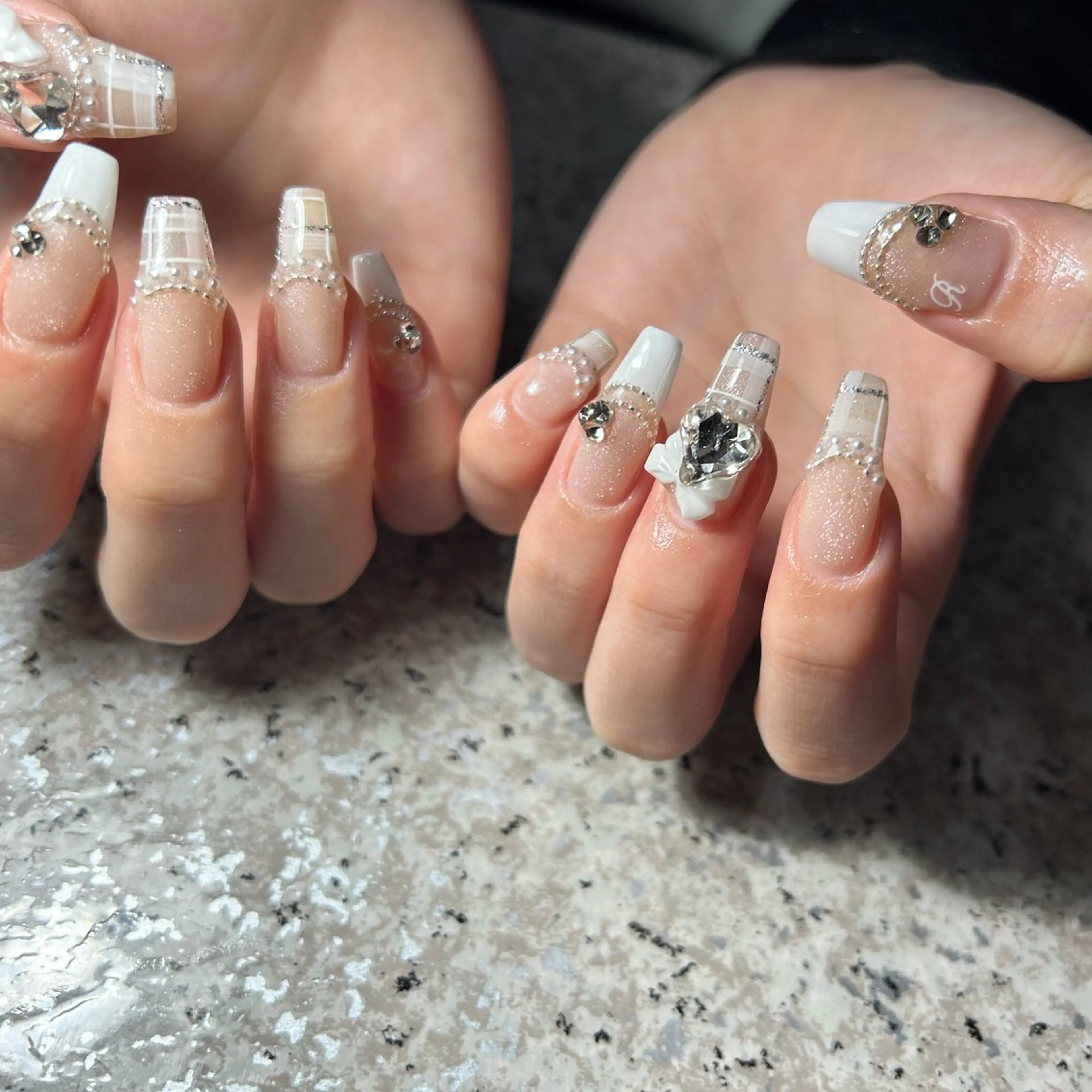 ネイル ハンドネイル nailroom‪ sb‪‪𓈒𓂂𓏸のネイルデザイン