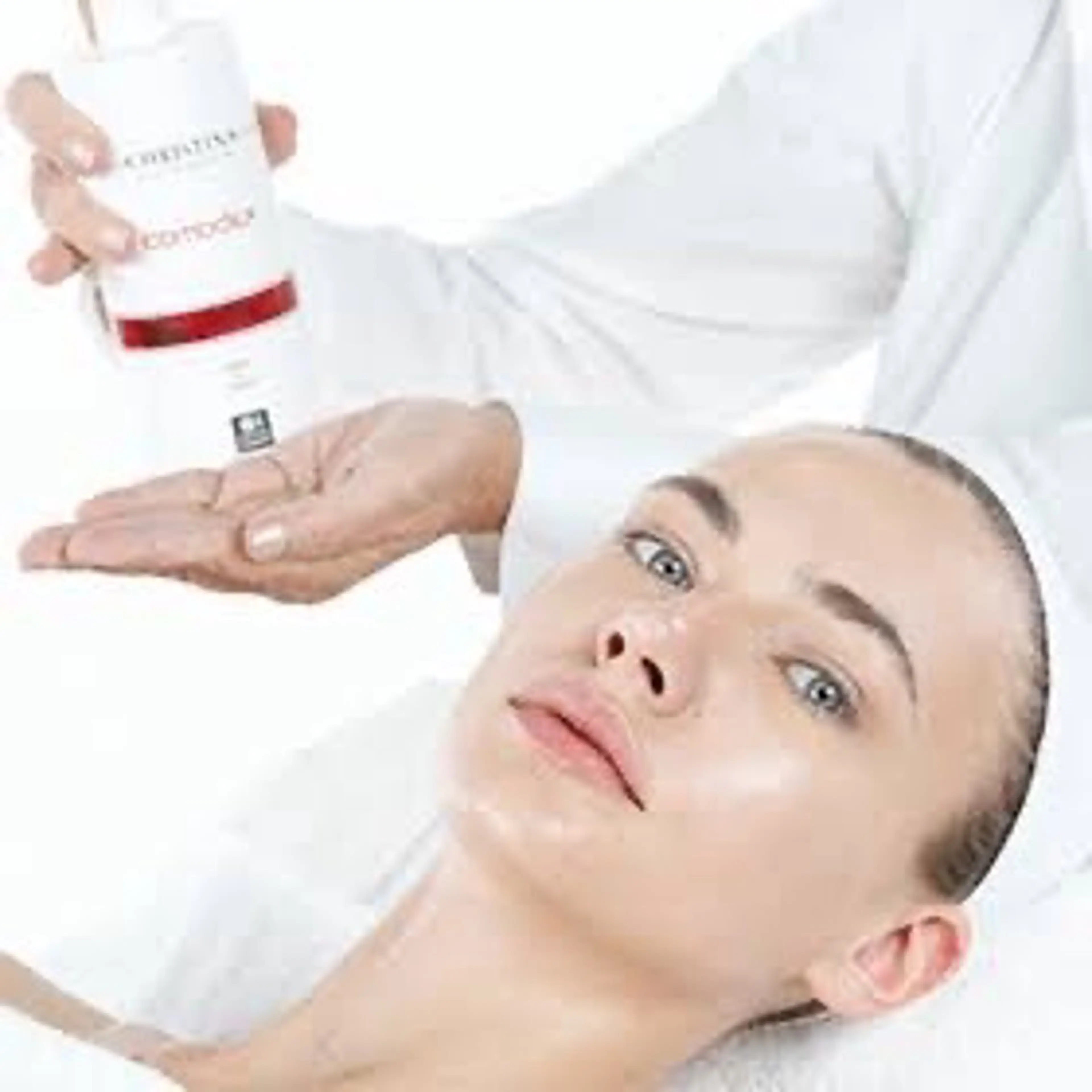 【クリスティーナ ★コモデックス】繰り返すニキビに終止符を！肌質改善フェイシャル★赤み、炎症集中ケア♪の写真