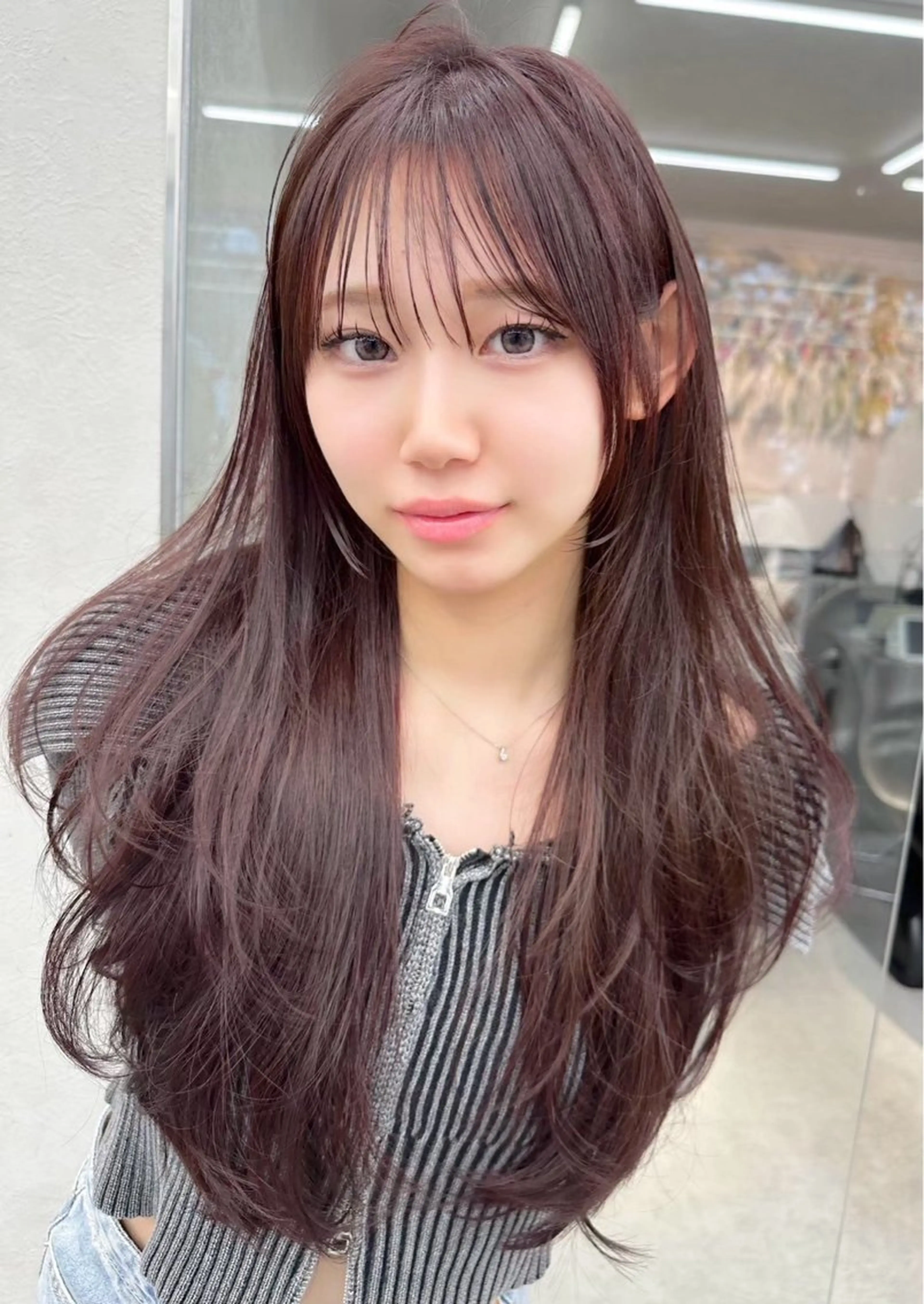 ロング カラー ブリーチ ボルドーカラー ブラウンカラー カシス 透明感カラー ヘアカラー 佐渡優 365連勤する美容師のヘアスタイル