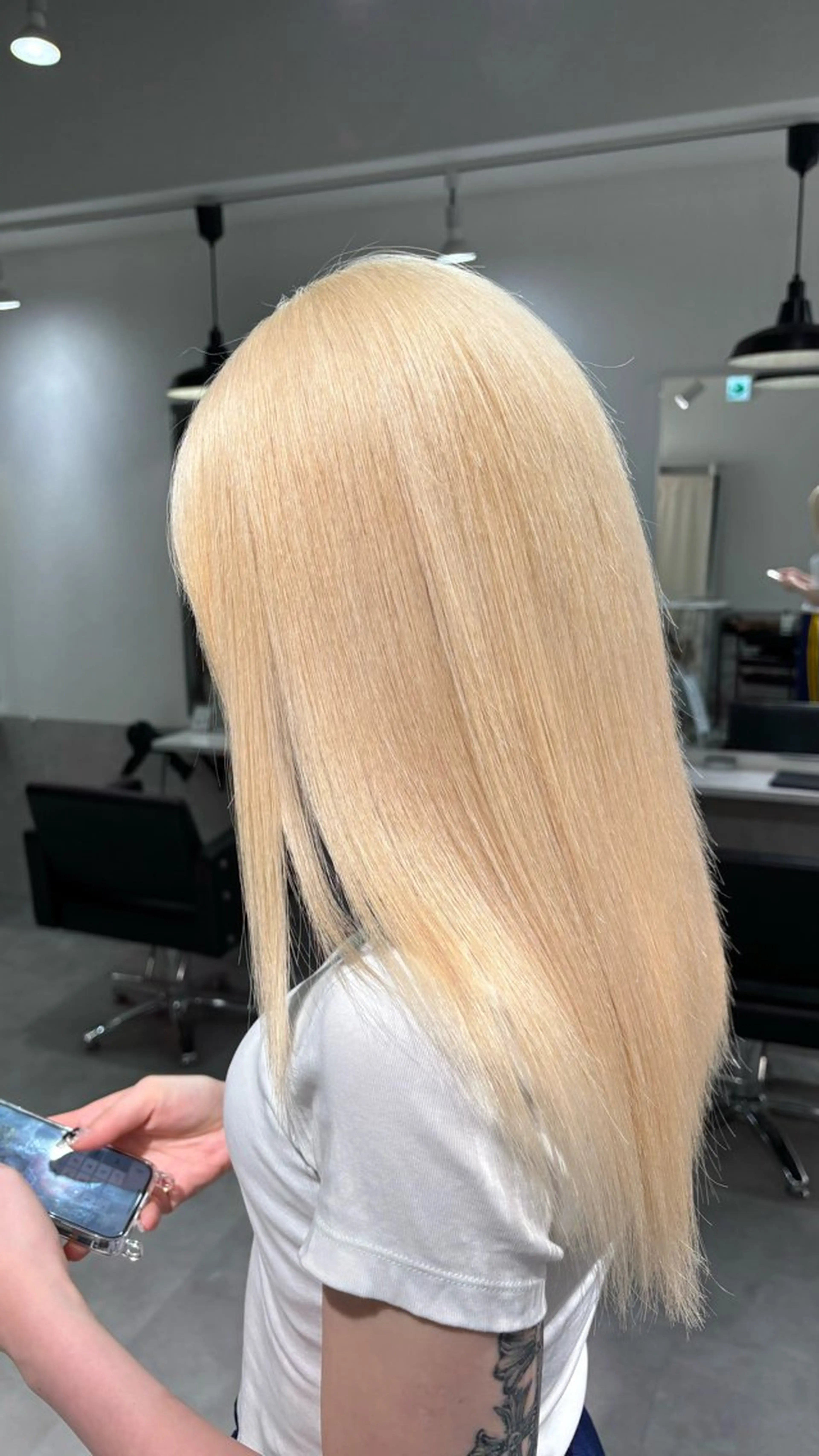 カラー 抜きっぱなしブロンド ブロンド ヘアカラー Hina‪🔆‬ CIERA南船場のヘアスタイル