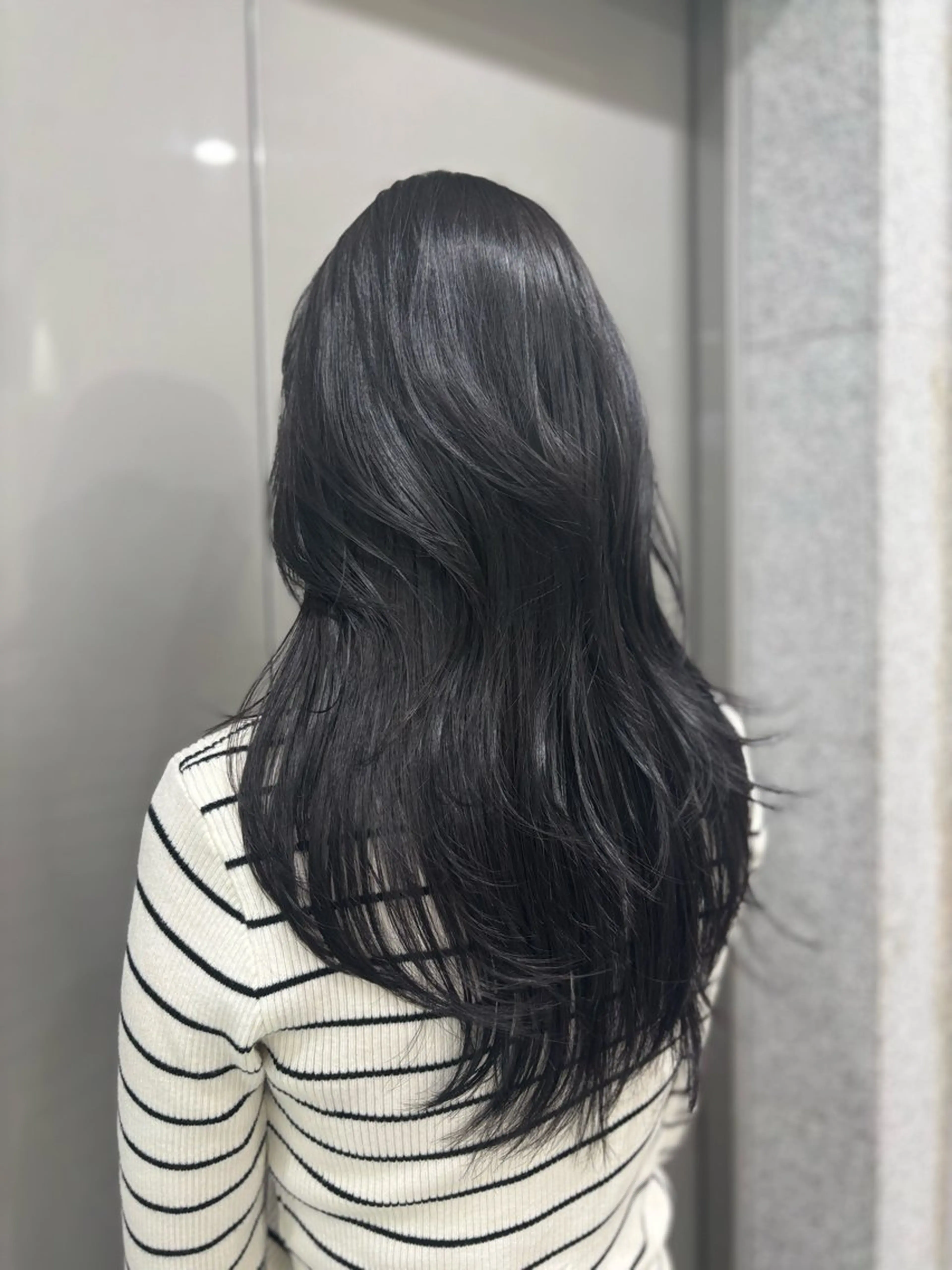 ロング カラー ヘアカラー トリートメント ヘッドスパ ヘアセット 流行りの透明感カラー ×縮毛矯正🤍ユウのヘアスタイル
