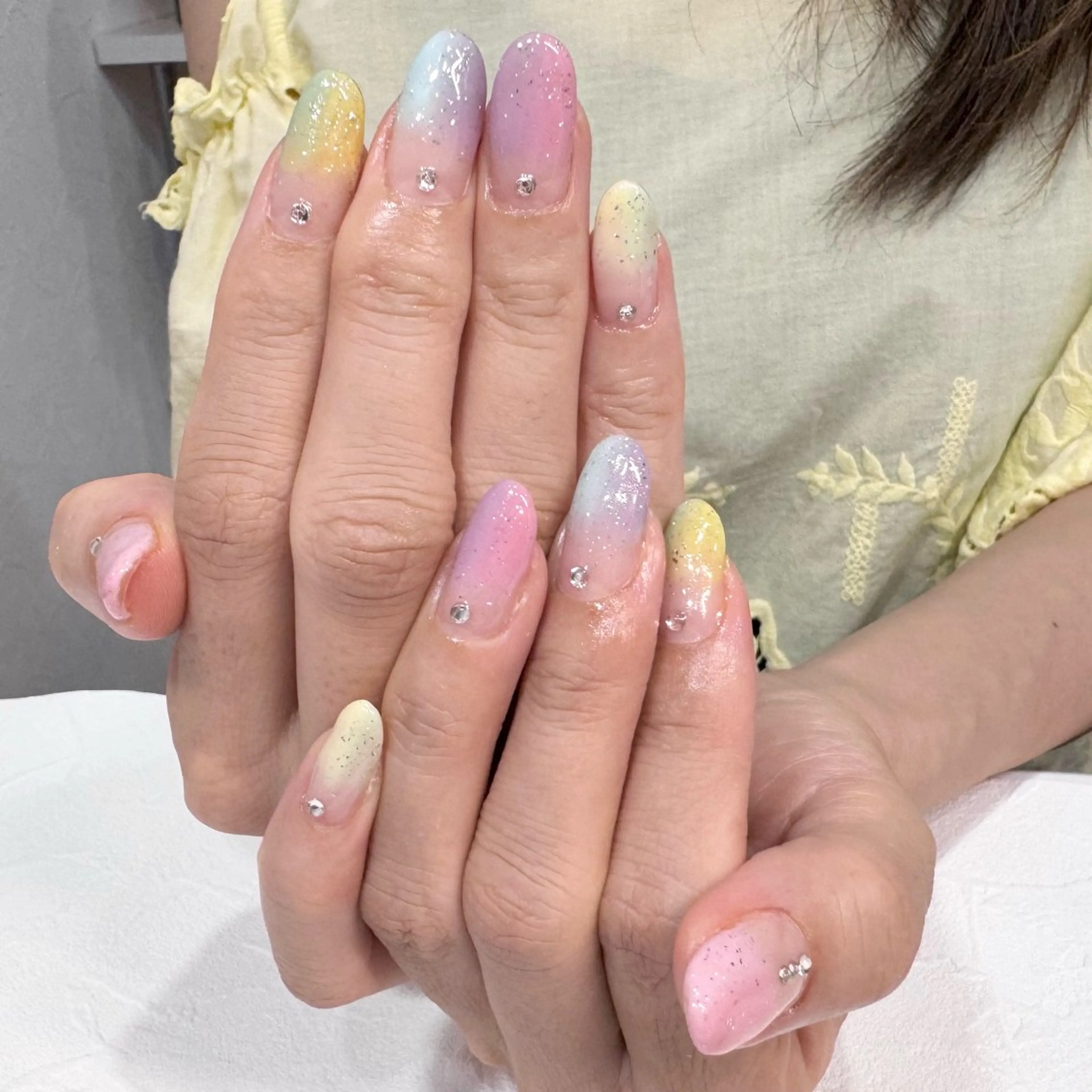 ネイル RIEKO🍒 ワンホン♡推しネイルのネイルデザイン