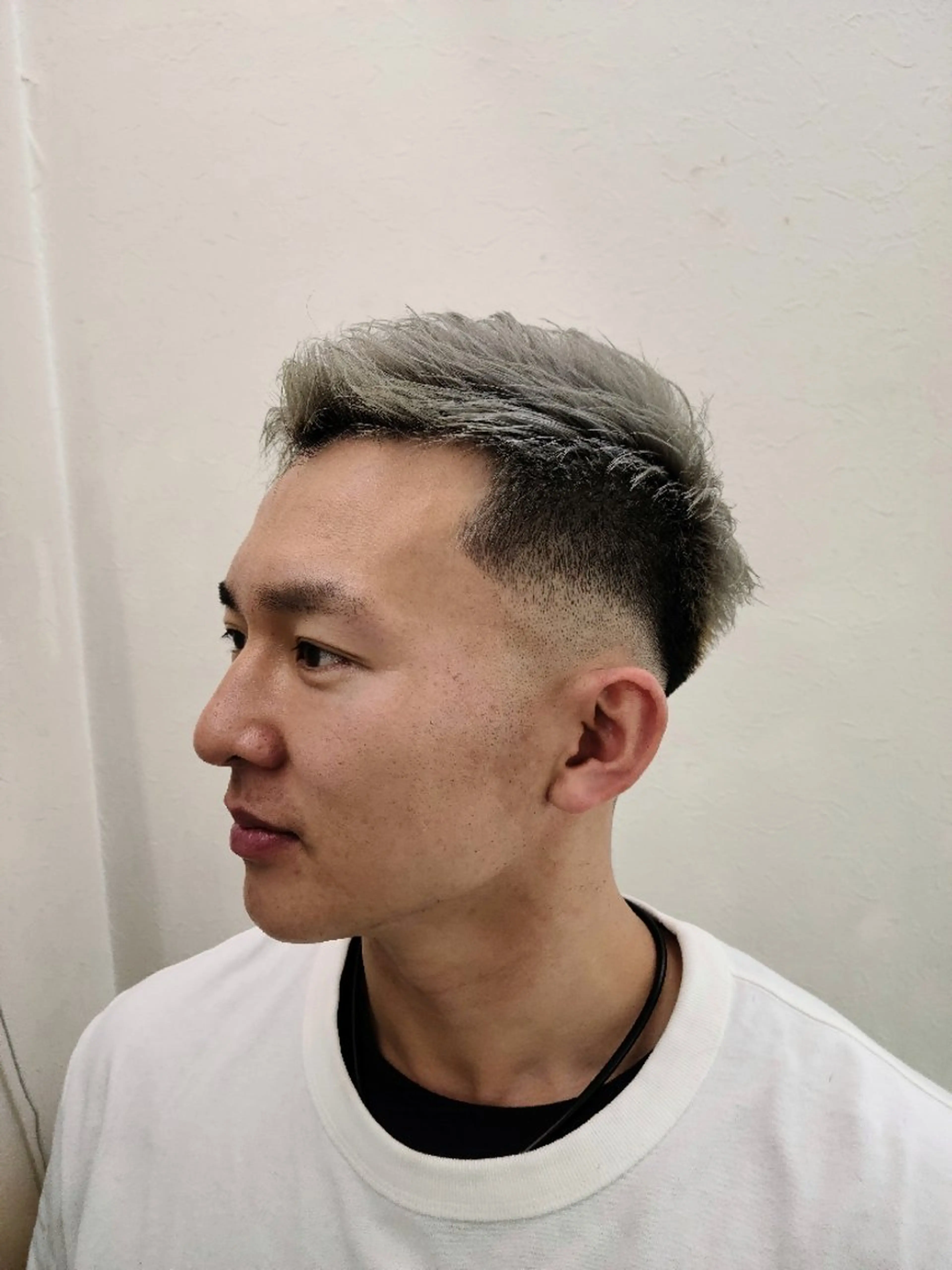 メンズ カラー ショート 荒井 琢人のヘアスタイル