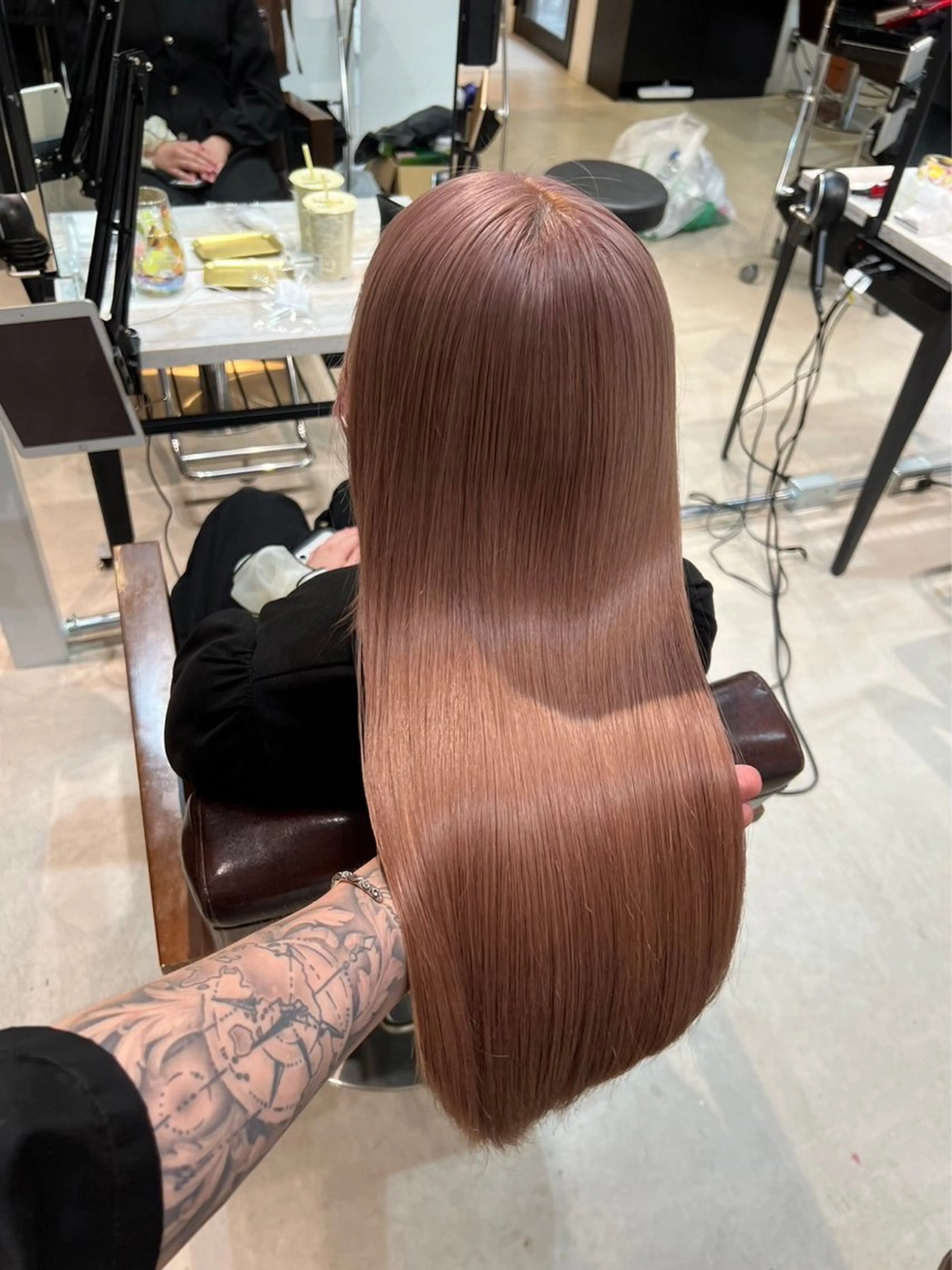 ロング カラー パーマ 髪質改善 ブリーチ特化 梅田本多翔のヘアスタイル