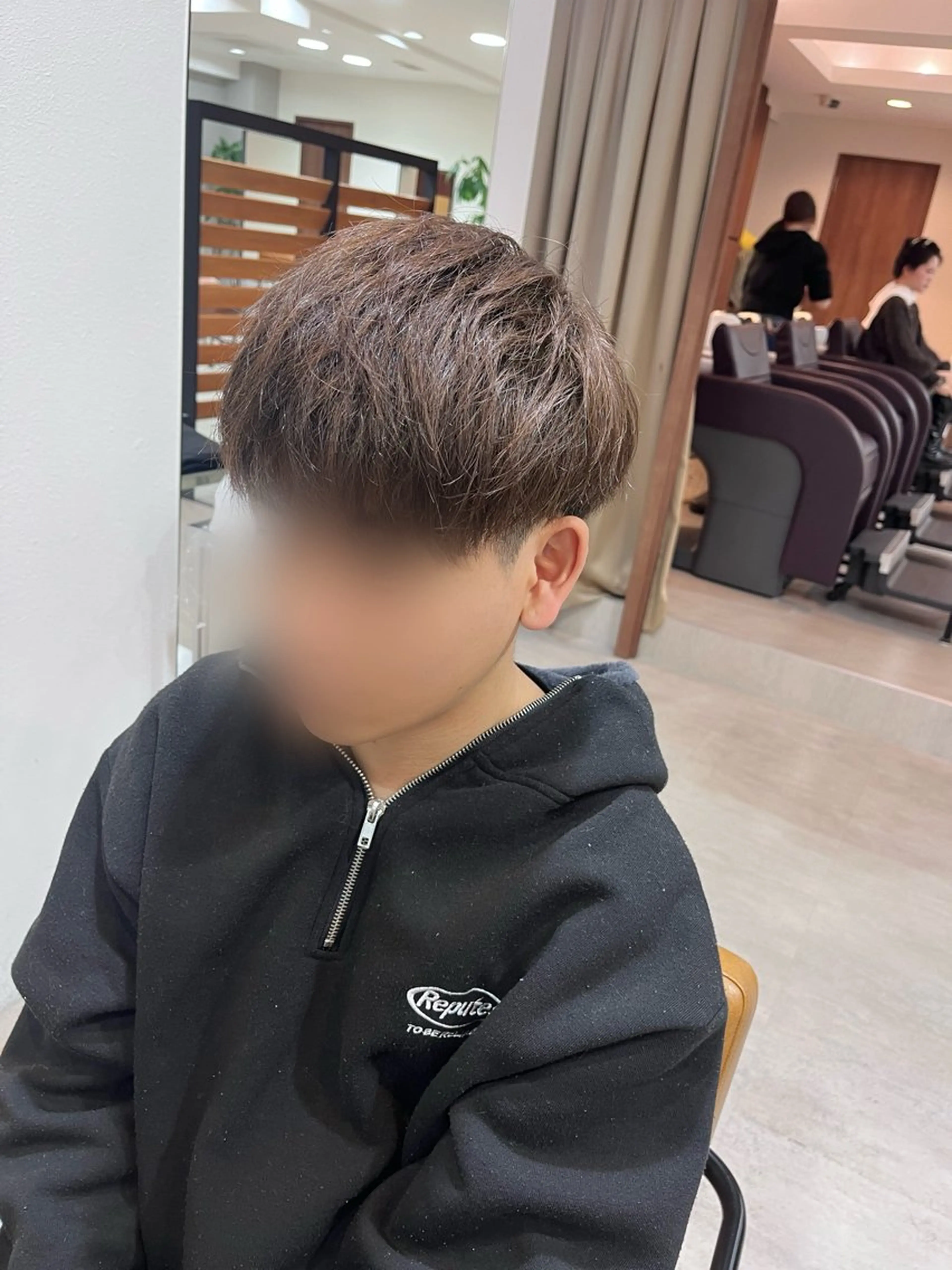 メンズ NEIRO/透明感 カラー/グレージュのヘアスタイル