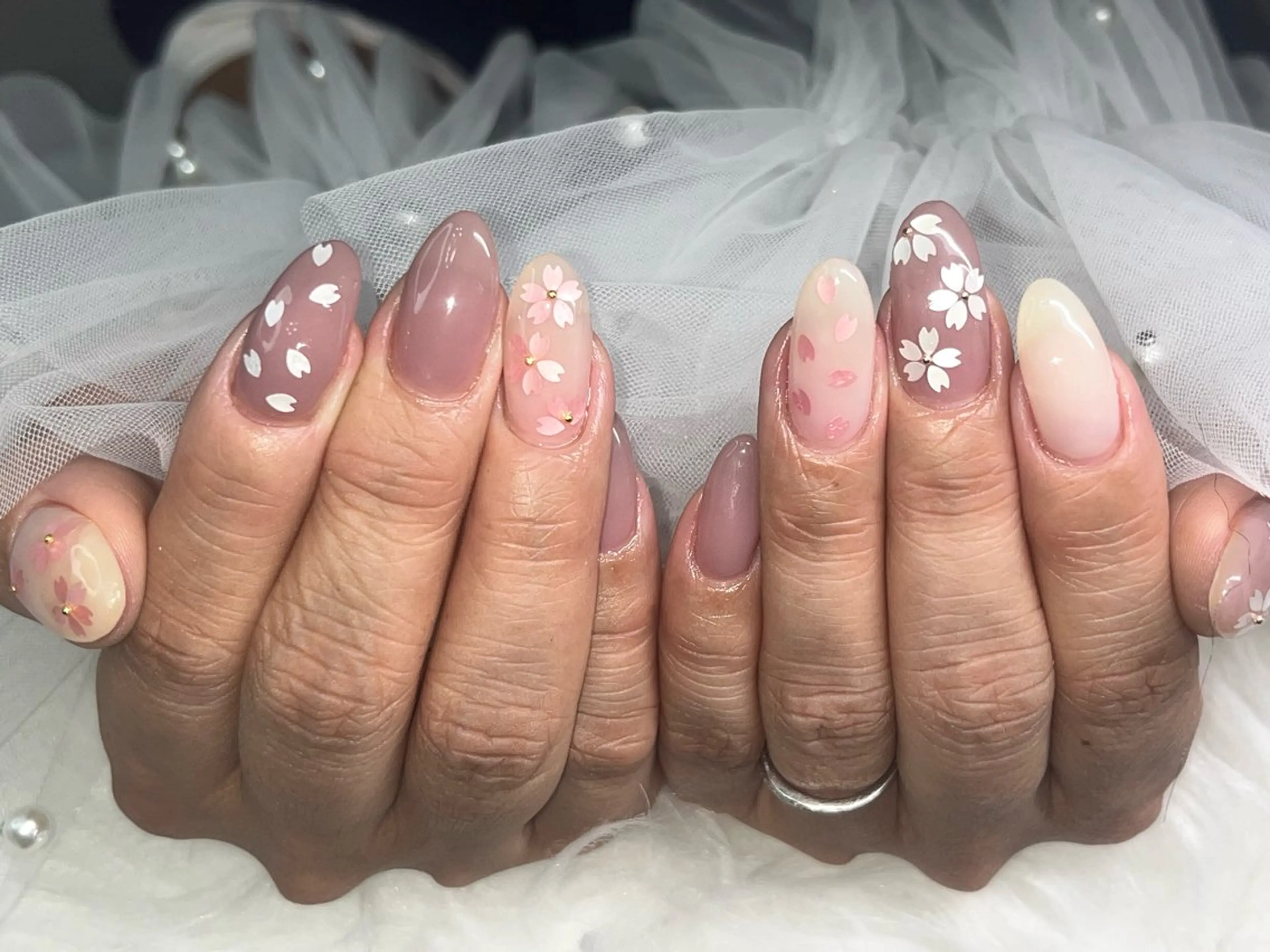 ネイル アートネイル マグネットネイル ニュアンスネイル ワンカラーネイル シンプルネイル ハンドネイル プライベートサロン N's Nailのネイルデザイン