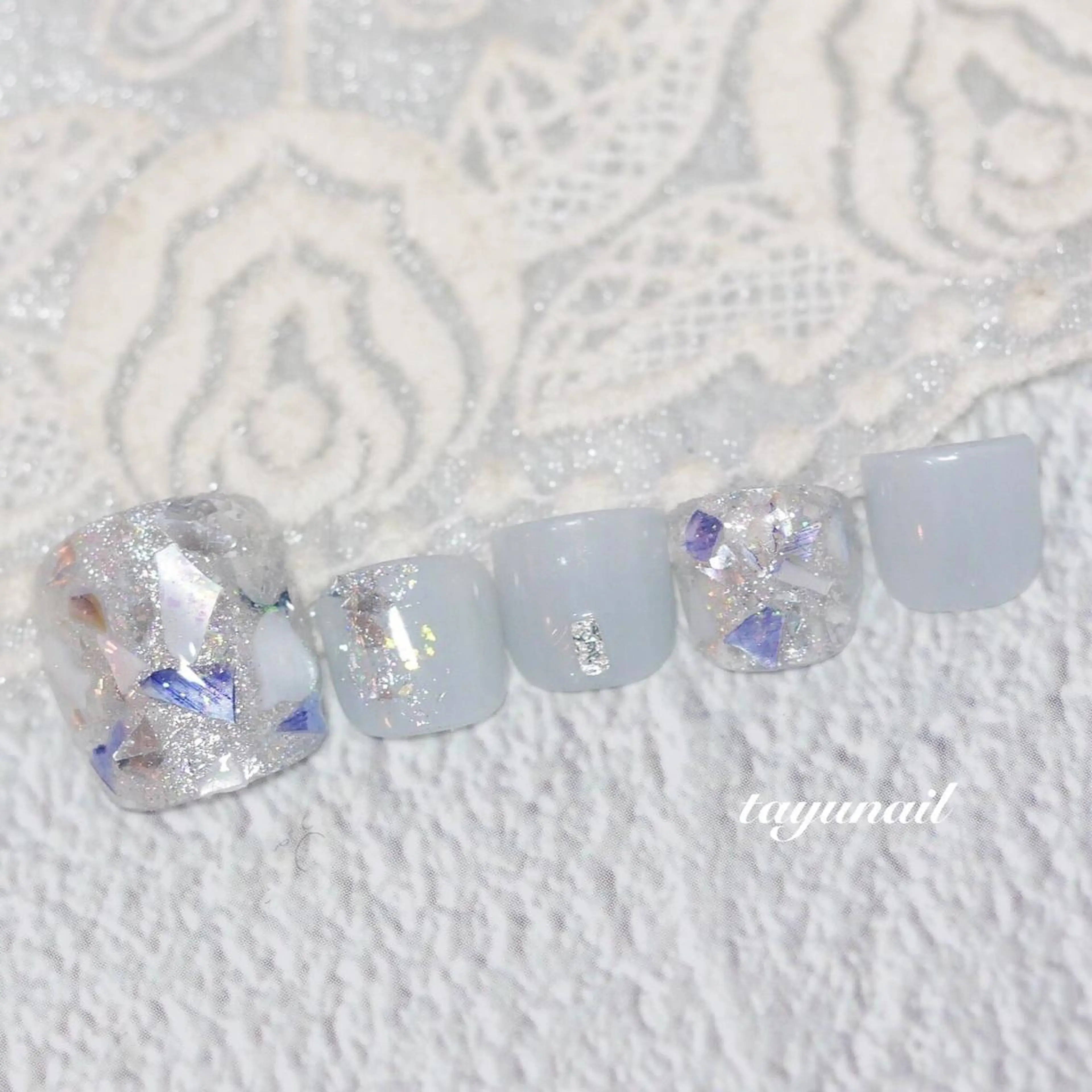 ネイル アートネイル クリアネイル フラワーネイル ジェルネイル ラメ(グリッター) フットネイル ネイルサロン・ネイルスクール たゆnail所属・ネイルサロン 【たゆnail】のネイルデザイン