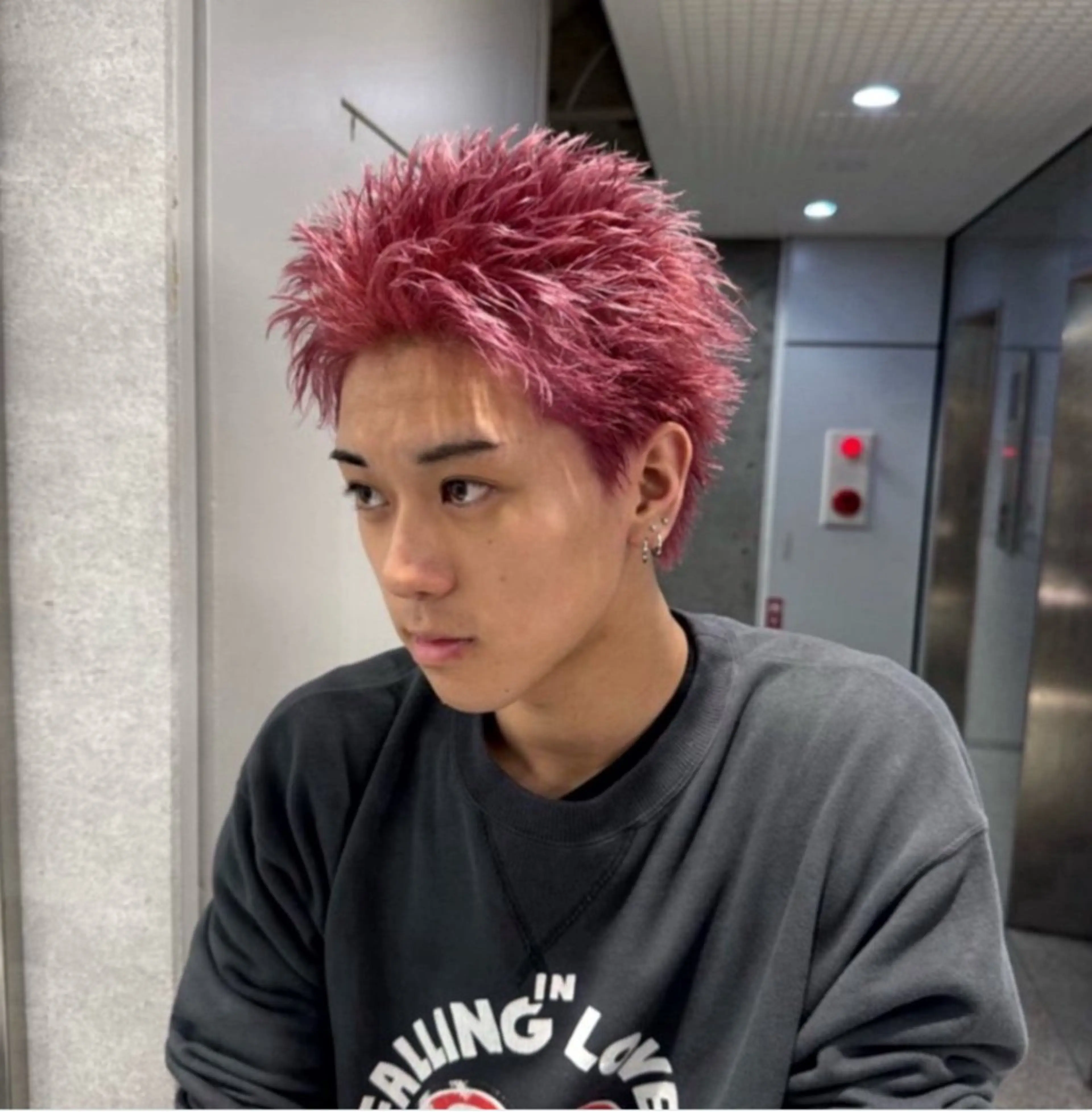 ショート カラー パーマ メンズ スパイキーショート ピンクカラー ショートヘア カット ヘアカラー 🔥メンズ 特化🔥菊水皐暉🔥のヘアスタイル