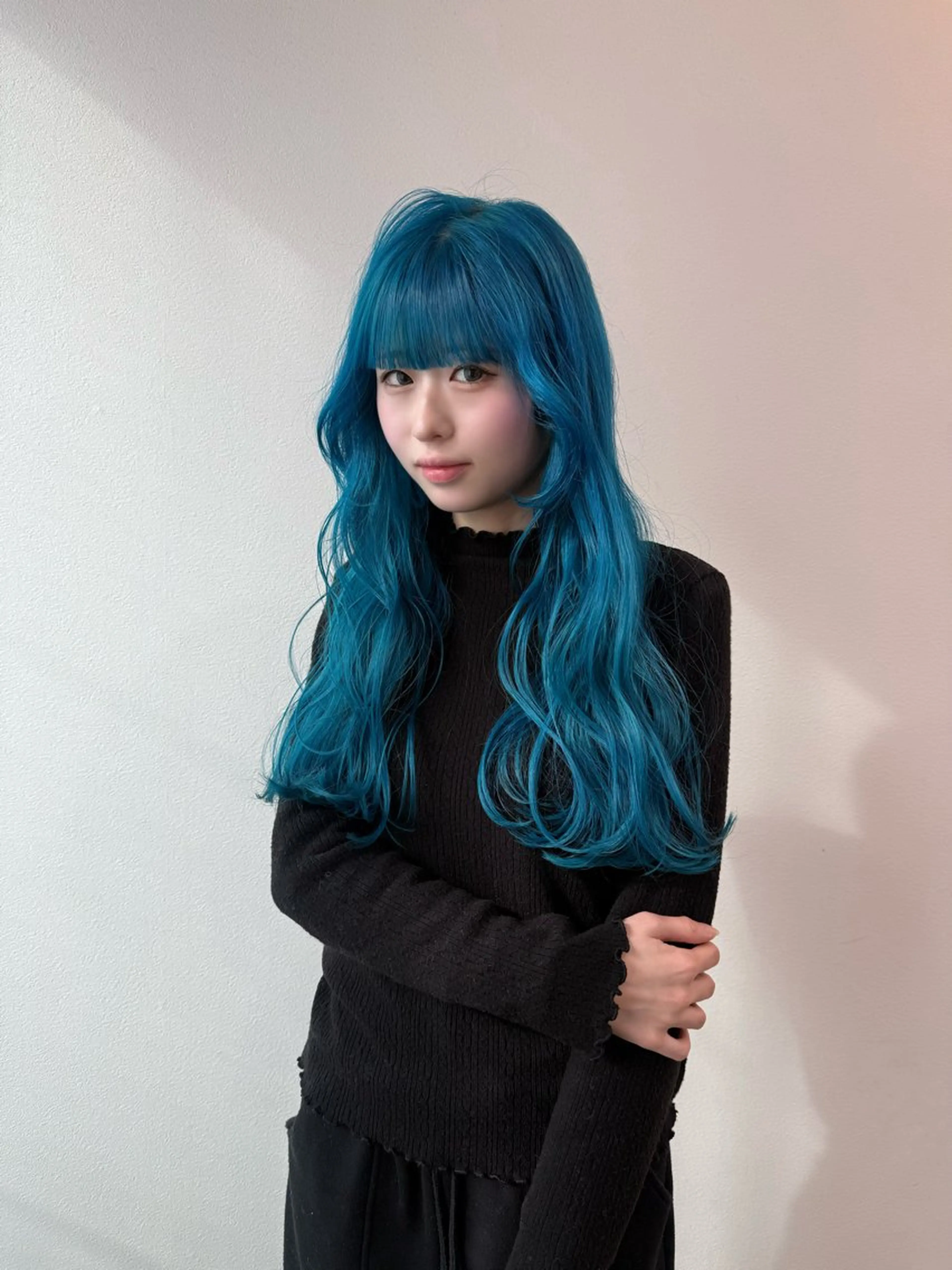 ロング カラー ブルーカラー マツオカ マコのヘアスタイル