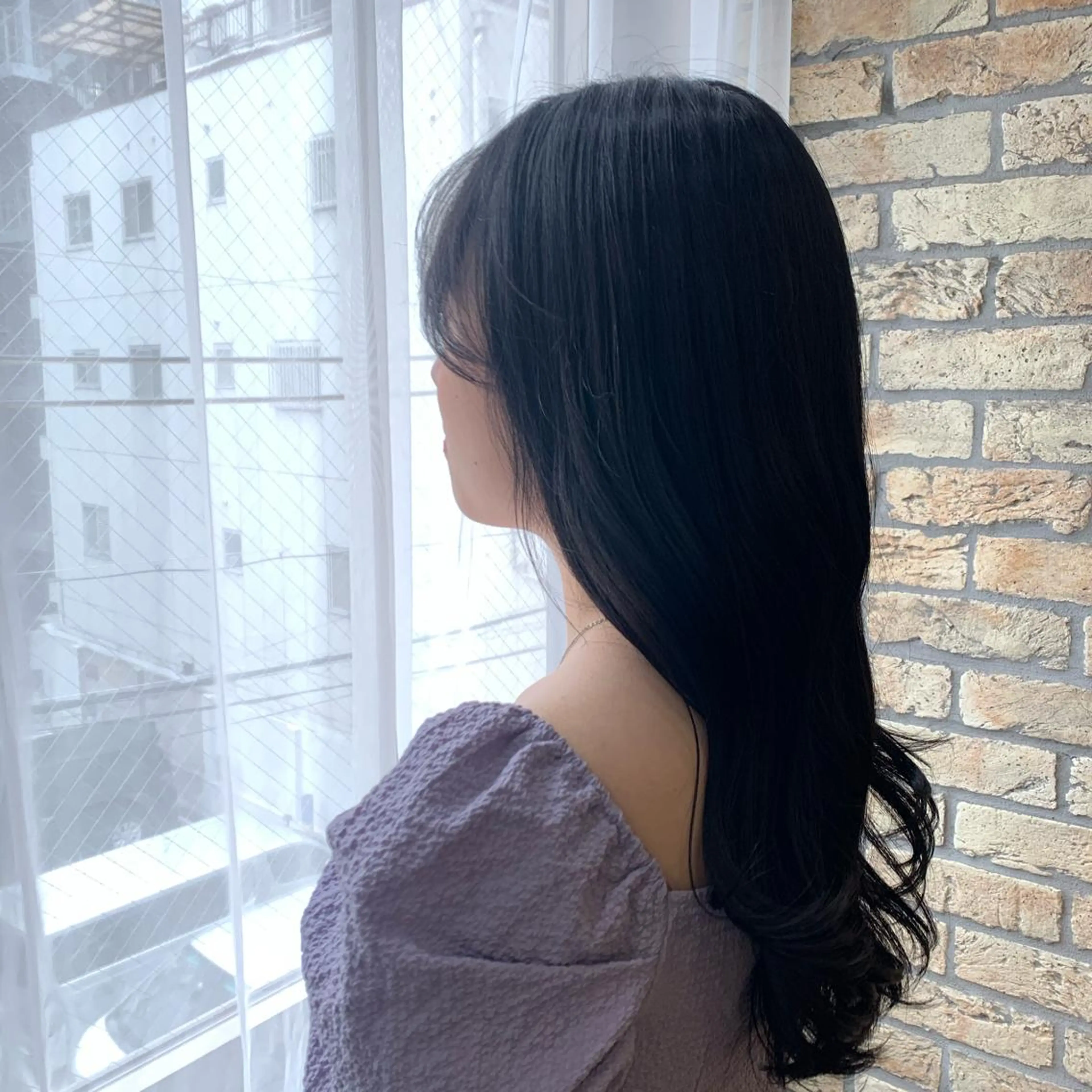 ロング カラー 黒髪 ブルーカラー ブルーブラック トリートメント カット ヘアカラー トリートメント 韓国🇰🇷髪質改善 Chisaki치사키のヘアスタイル