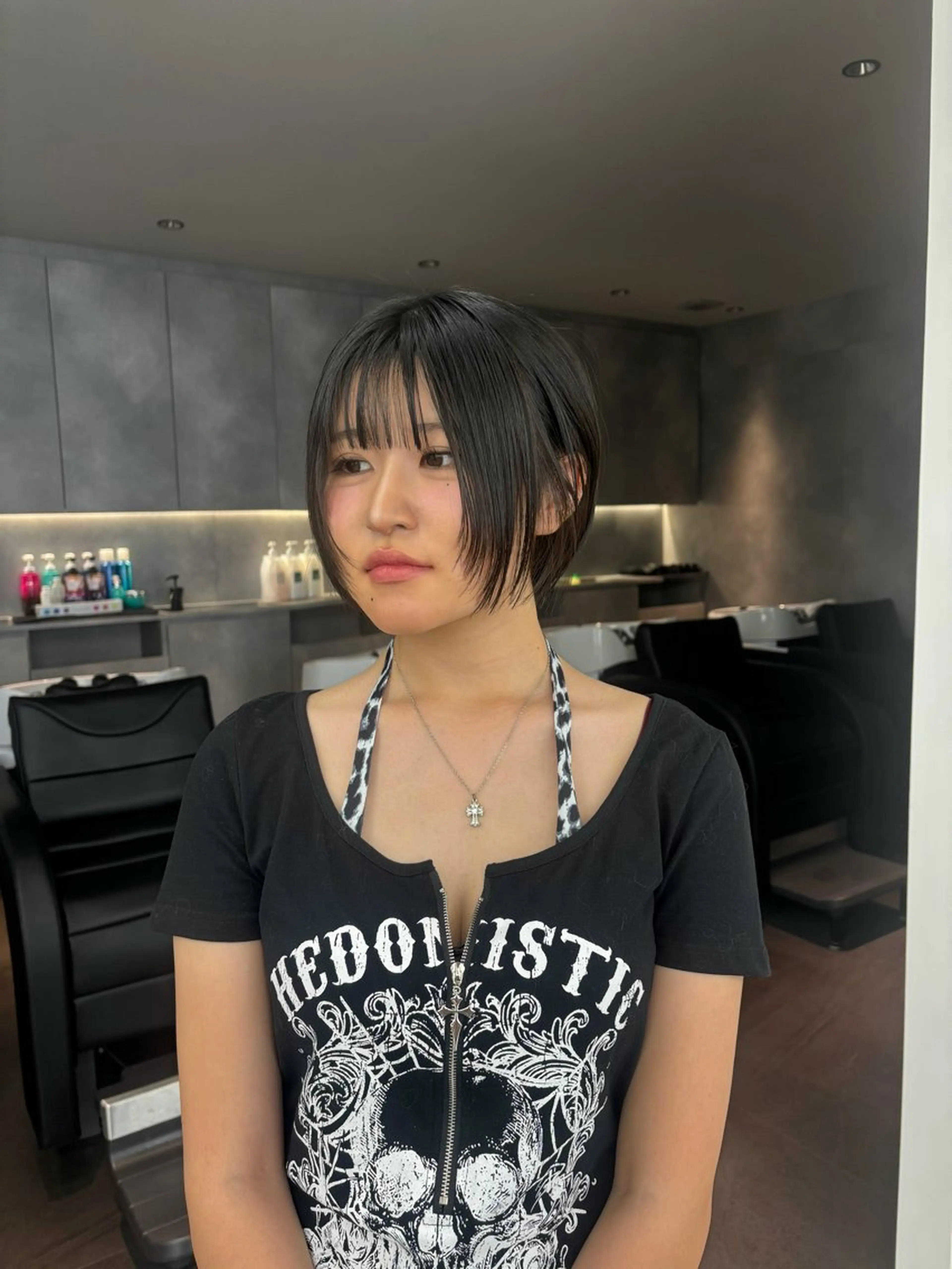 ショート カラー fifth 庄子愛彩のヘアスタイル