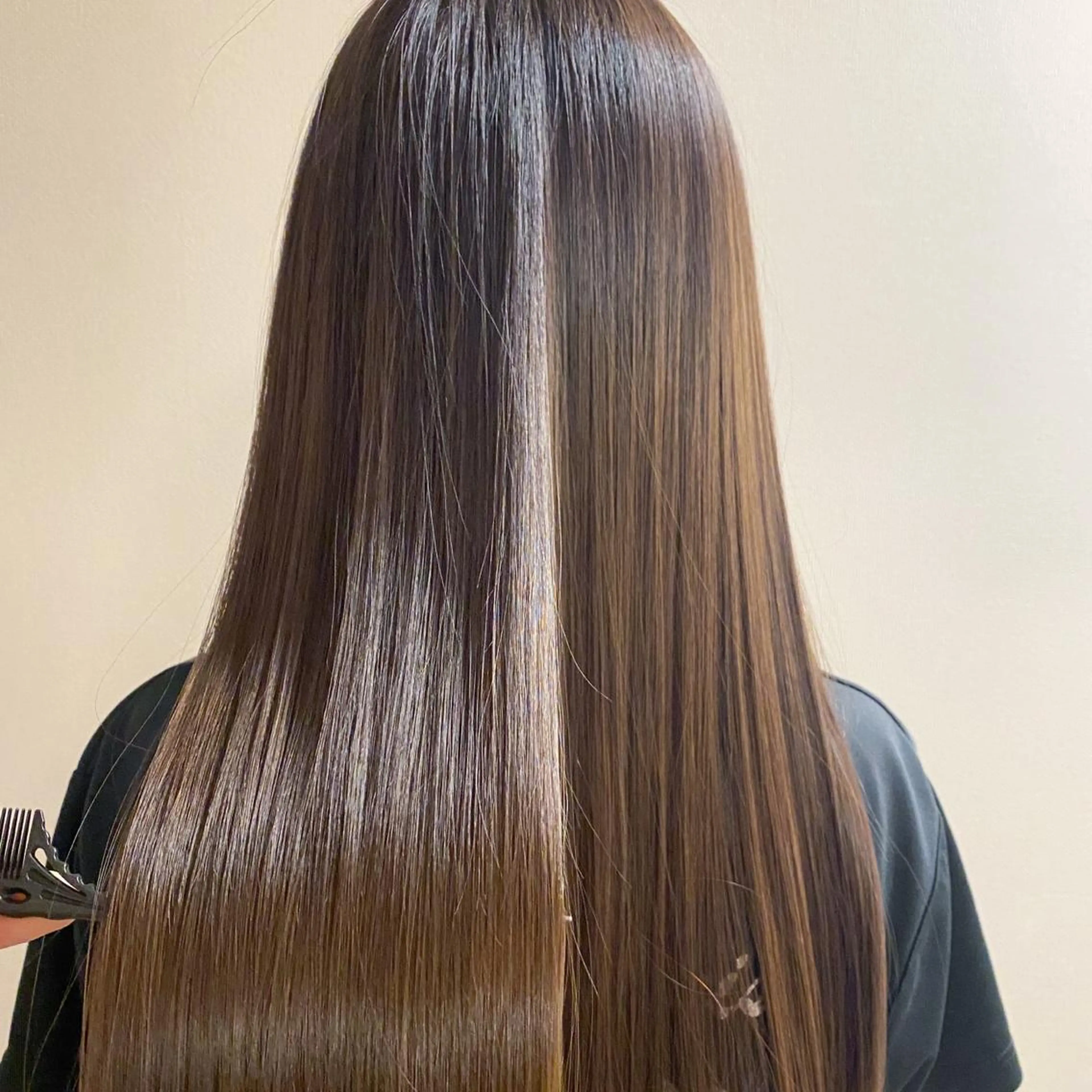 ロング カット ヘアカラー 縮毛矯正 トリートメント 谷尾 拓海のヘアスタイル