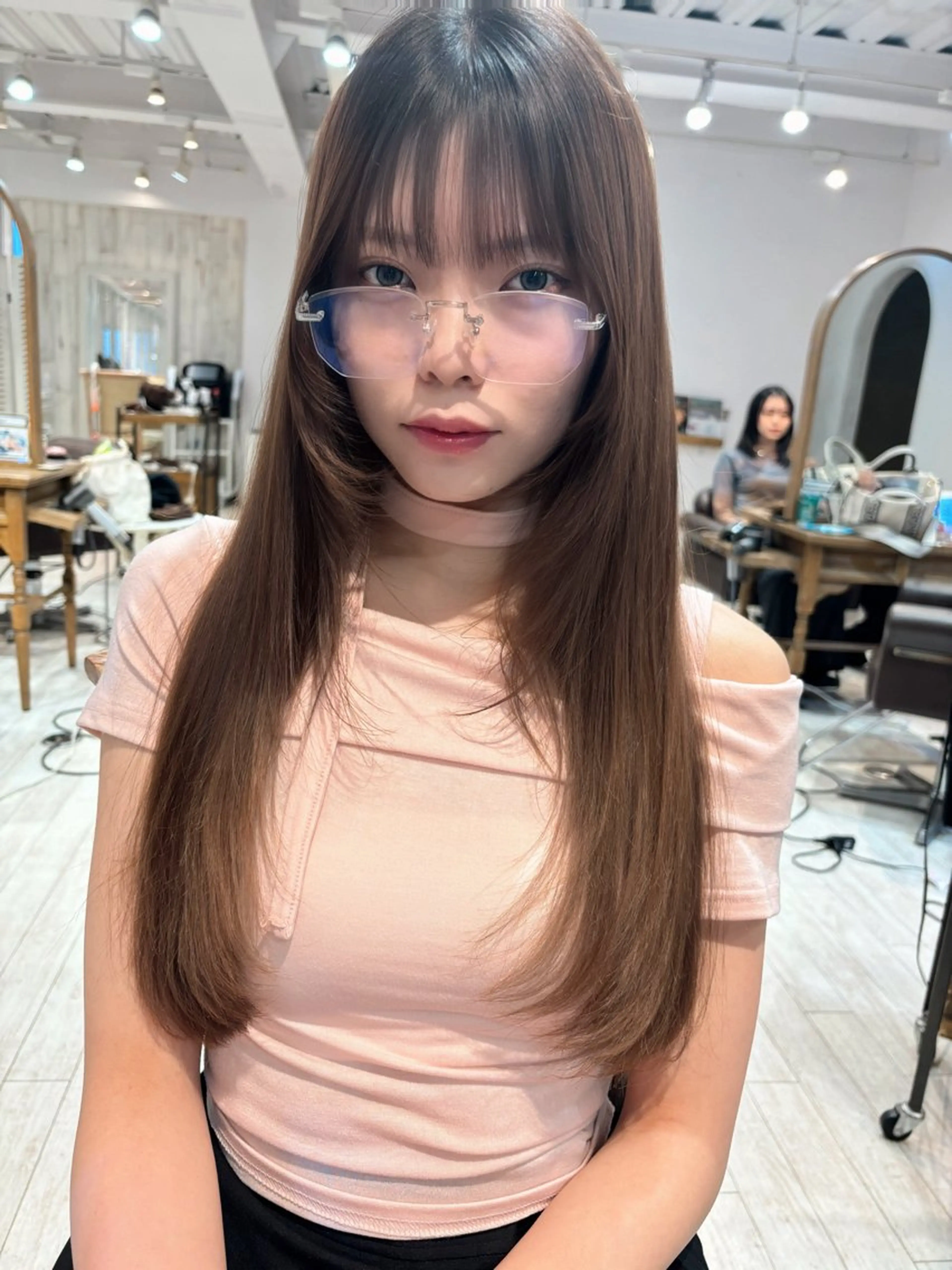 ロング 顔周りカット レイヤーカット レイヤーカット/ 透明感カラー🤍楓のヘアスタイル