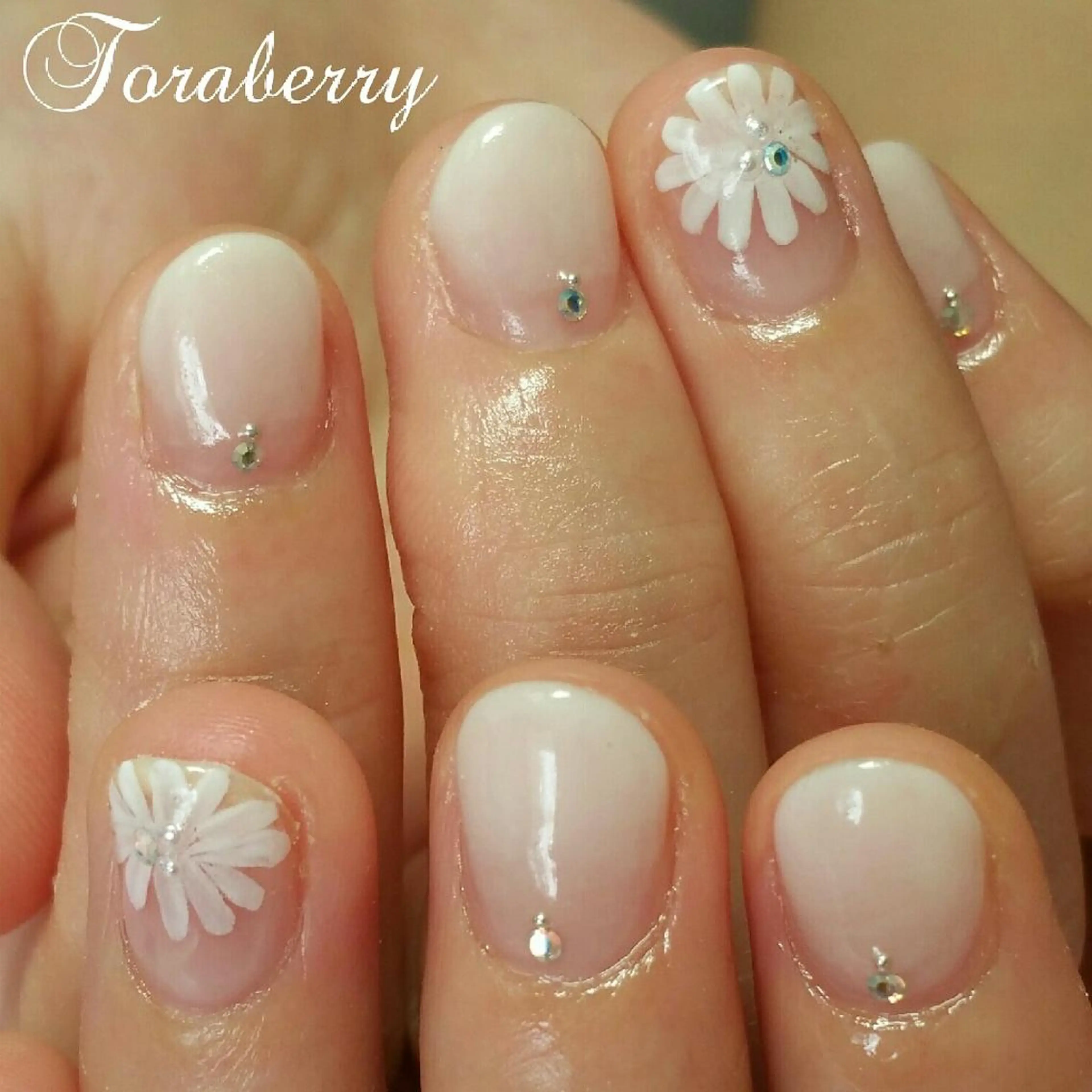 ネイル ハンドネイル ネイリスト なつみのネイルデザイン