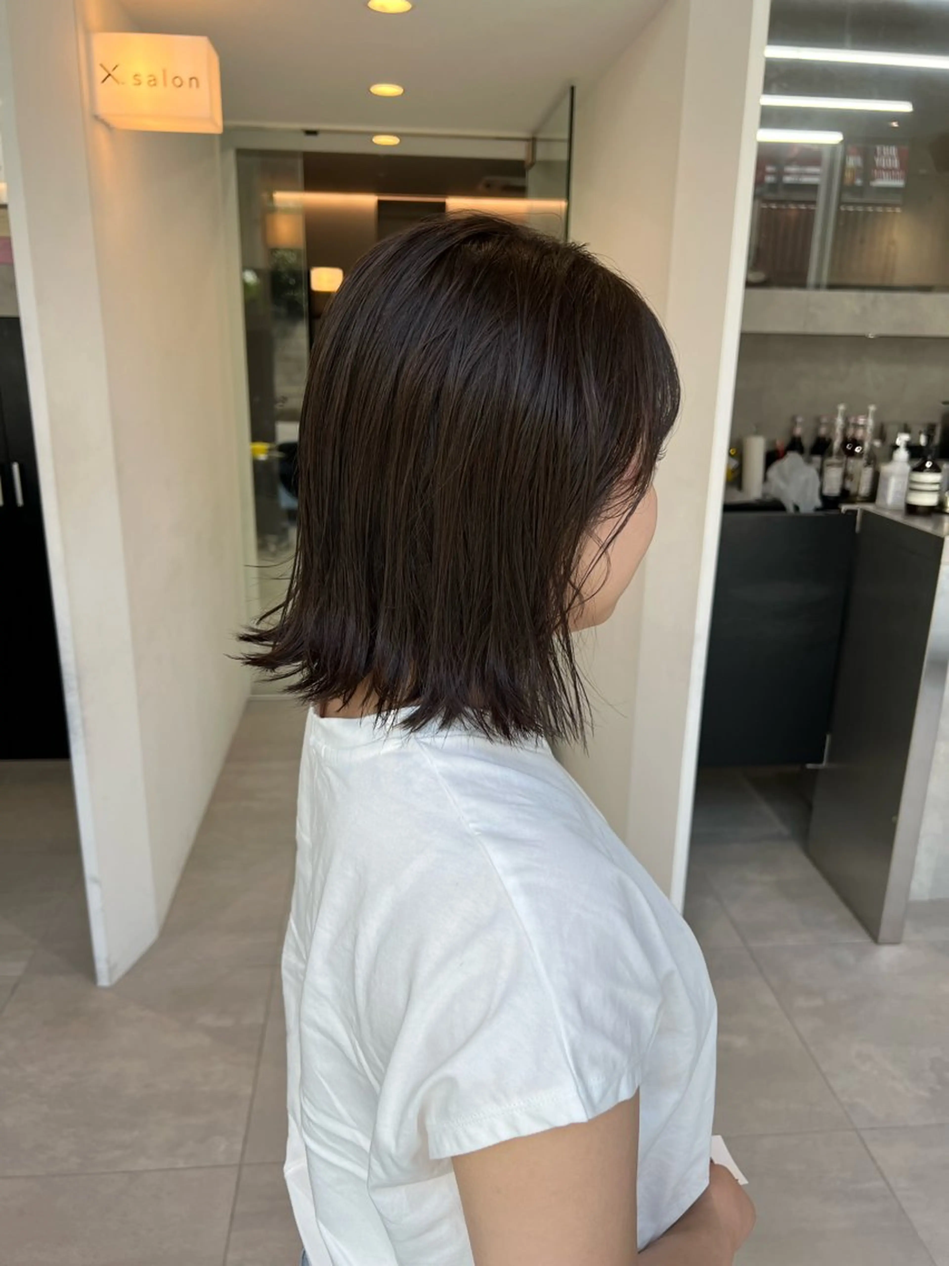 ショート カラー 外ハネヘア カット ヘアカラー トリートメント 吉沢遣人/レイヤー 艶カラー/抜け感のヘアスタイル