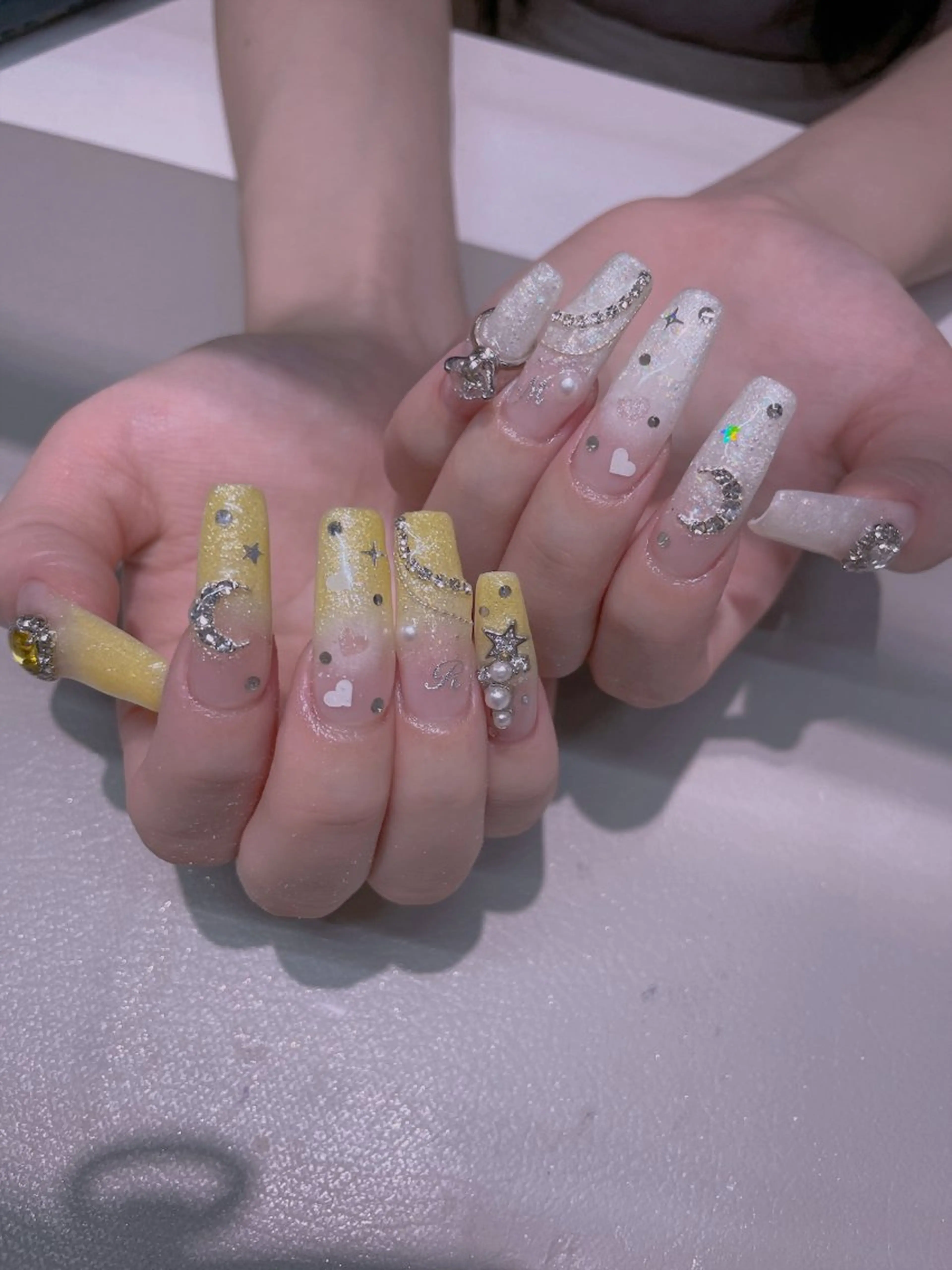 ネイル 美爪パラジェル導入店 Sunnilyのネイルデザイン