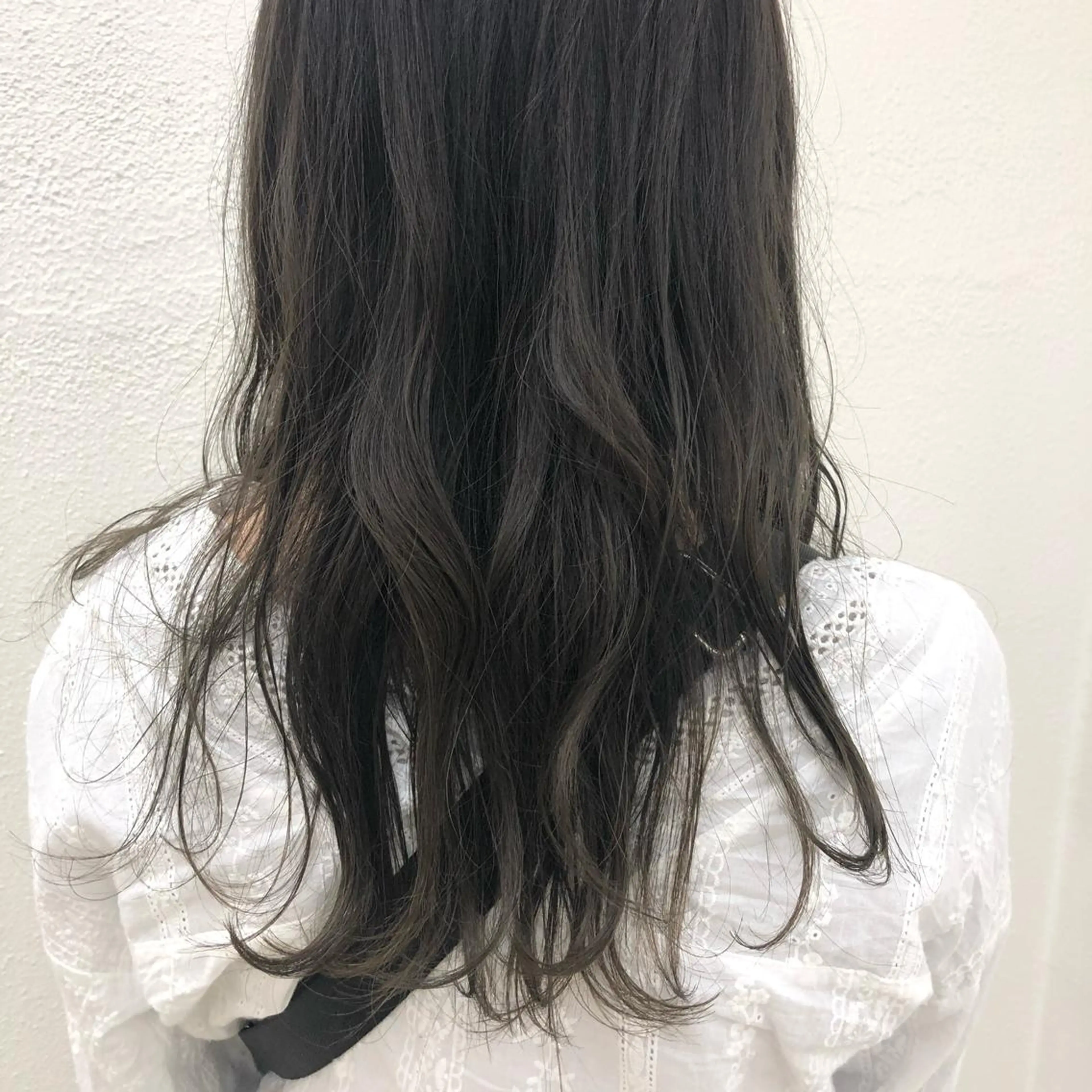 ロング ZAZA ASAMIのヘアスタイル