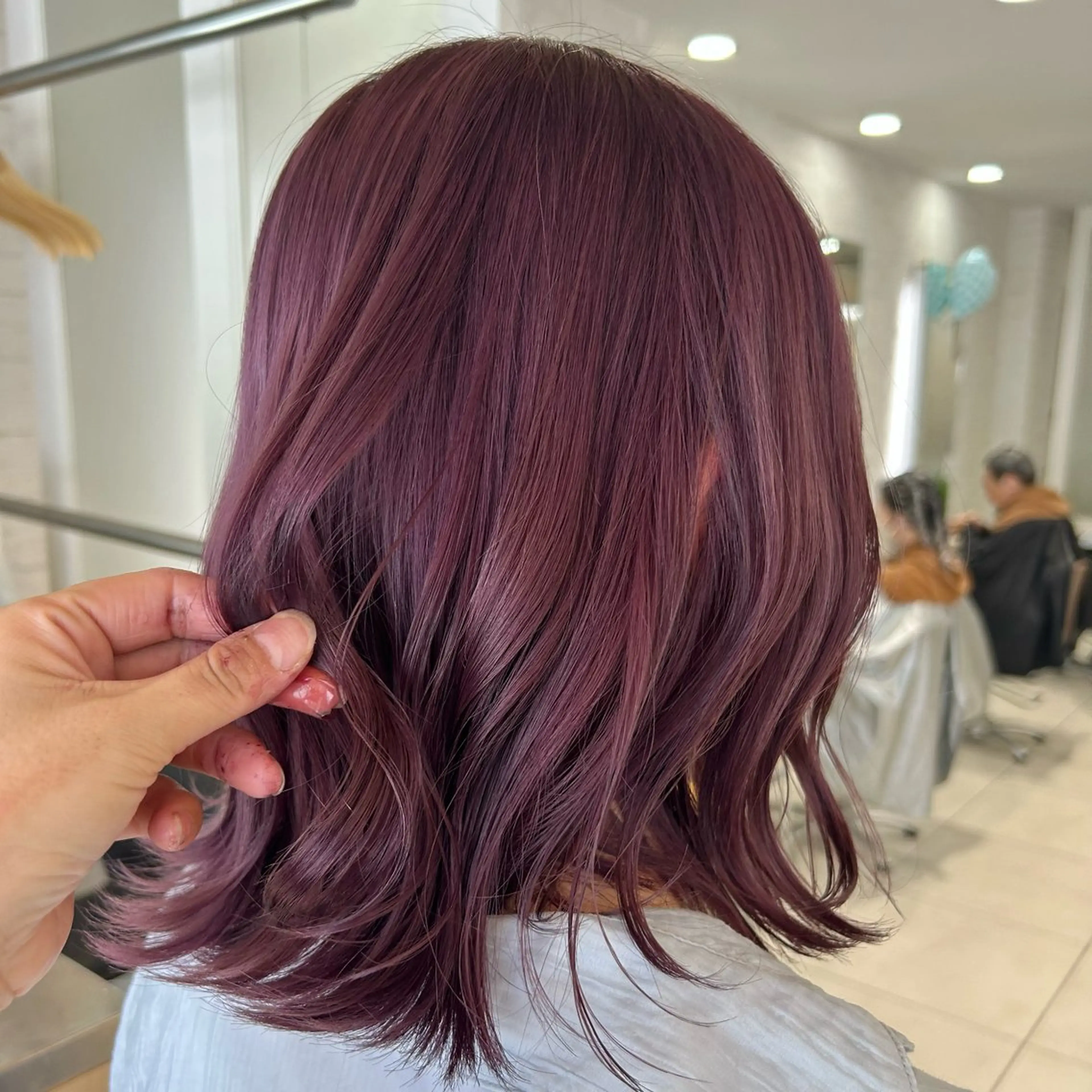 ミディアム 🍂透明感ベージュ カラー🍂森部杏菜のヘアスタイル