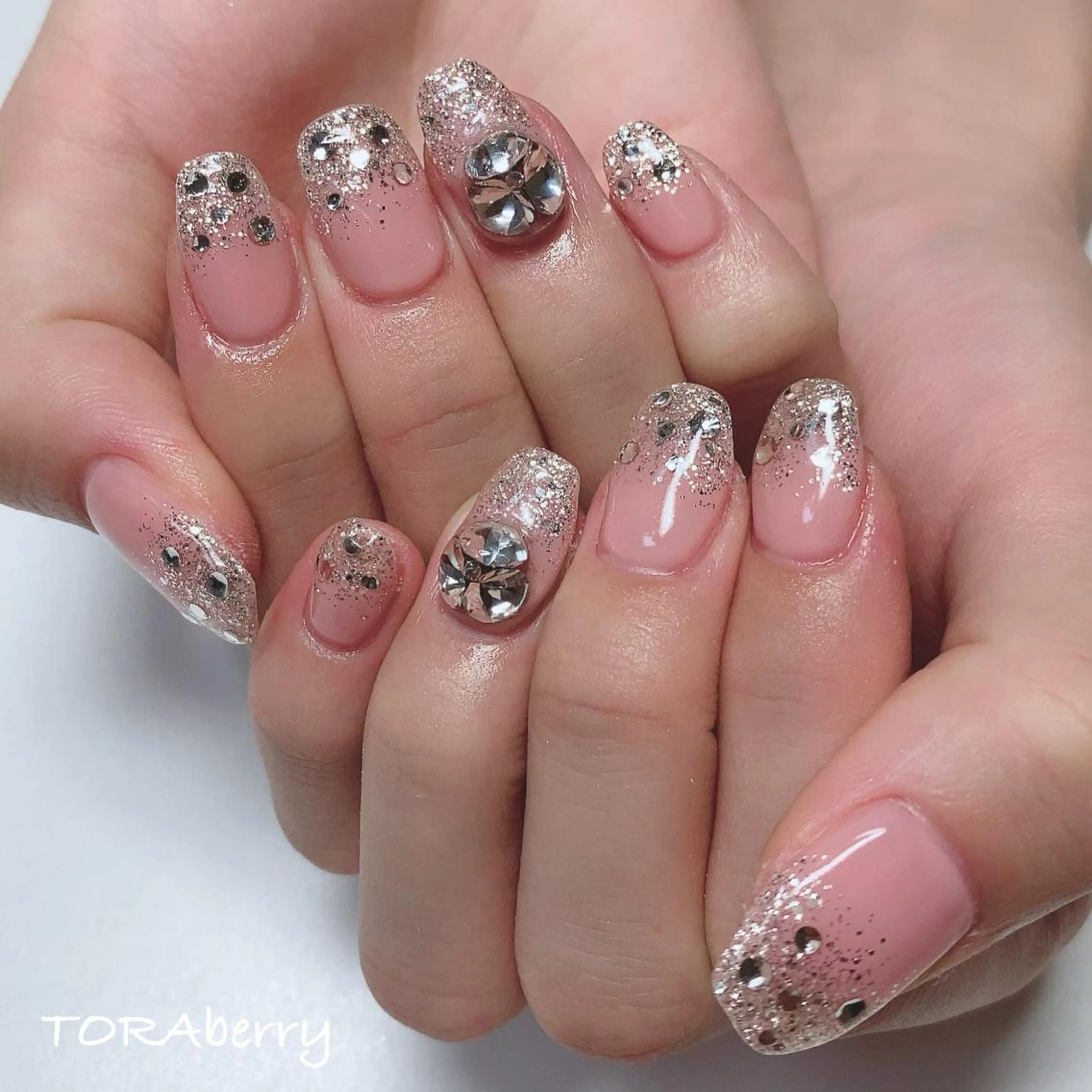 ネイル ネイリスト なつみのネイルデザイン