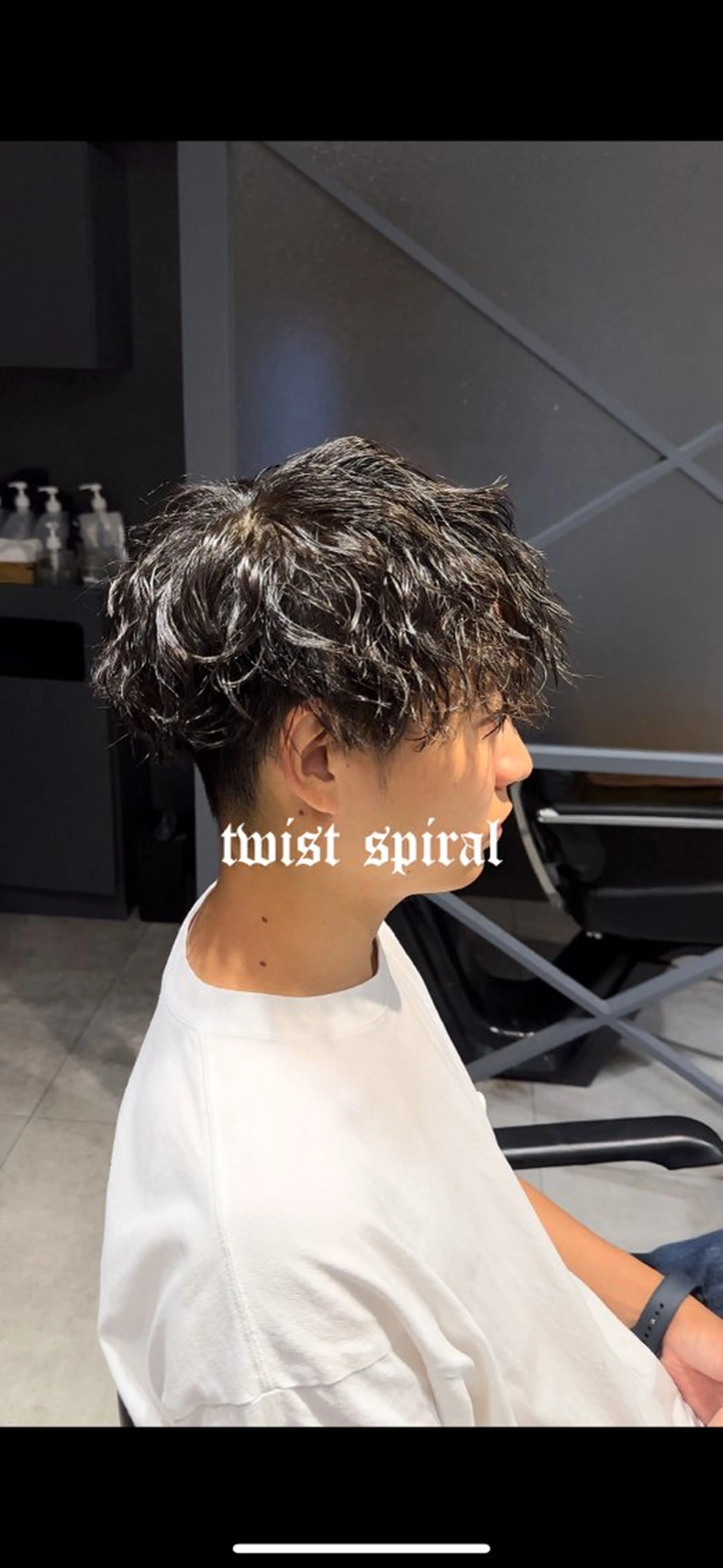 パーマ メンズ メンズパーマ ツイストスパイラルパーマ 波巻きパーマ スパイラルパーマ カット パーマ トリートメント メンズパーマ特化 🌟Gakutoのヘアスタイル