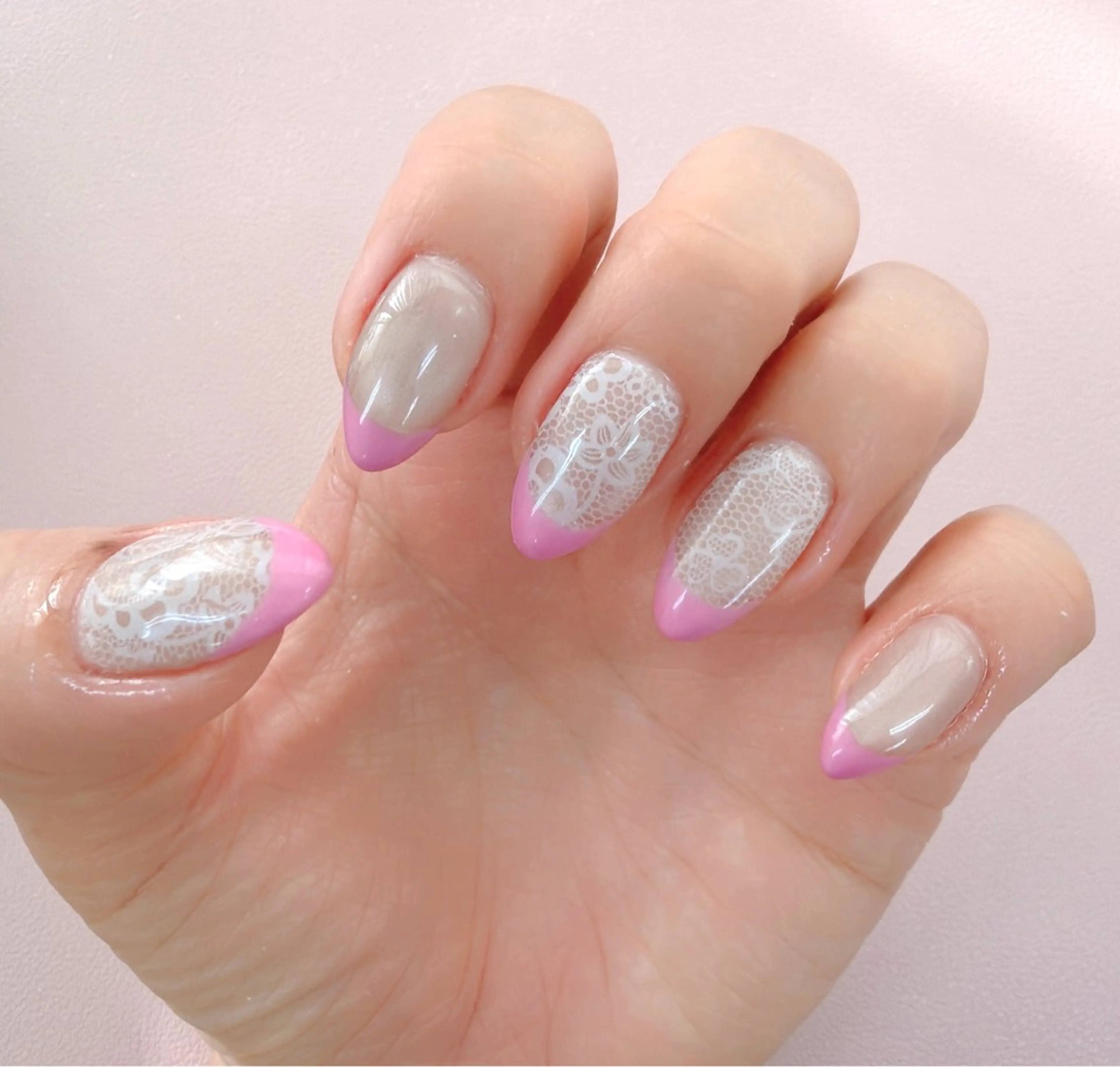 ネイル フレンチネイル レース ピンク 春ネイル ハンドネイル iku🌷 by 上福岡らんらんのネイルデザイン