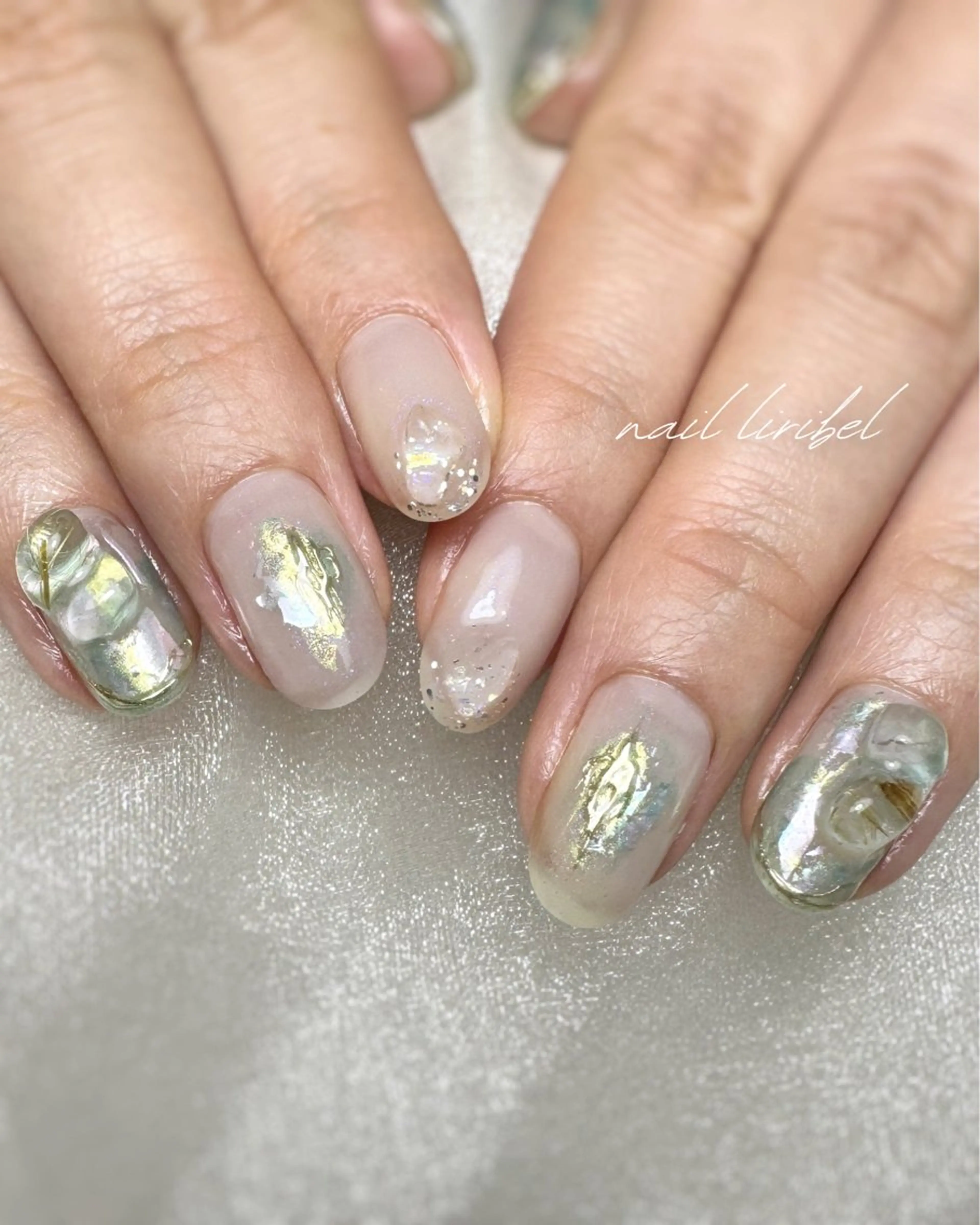 ネイル ジェルネイル ストーンネイル Nail Liribelのネイルデザイン