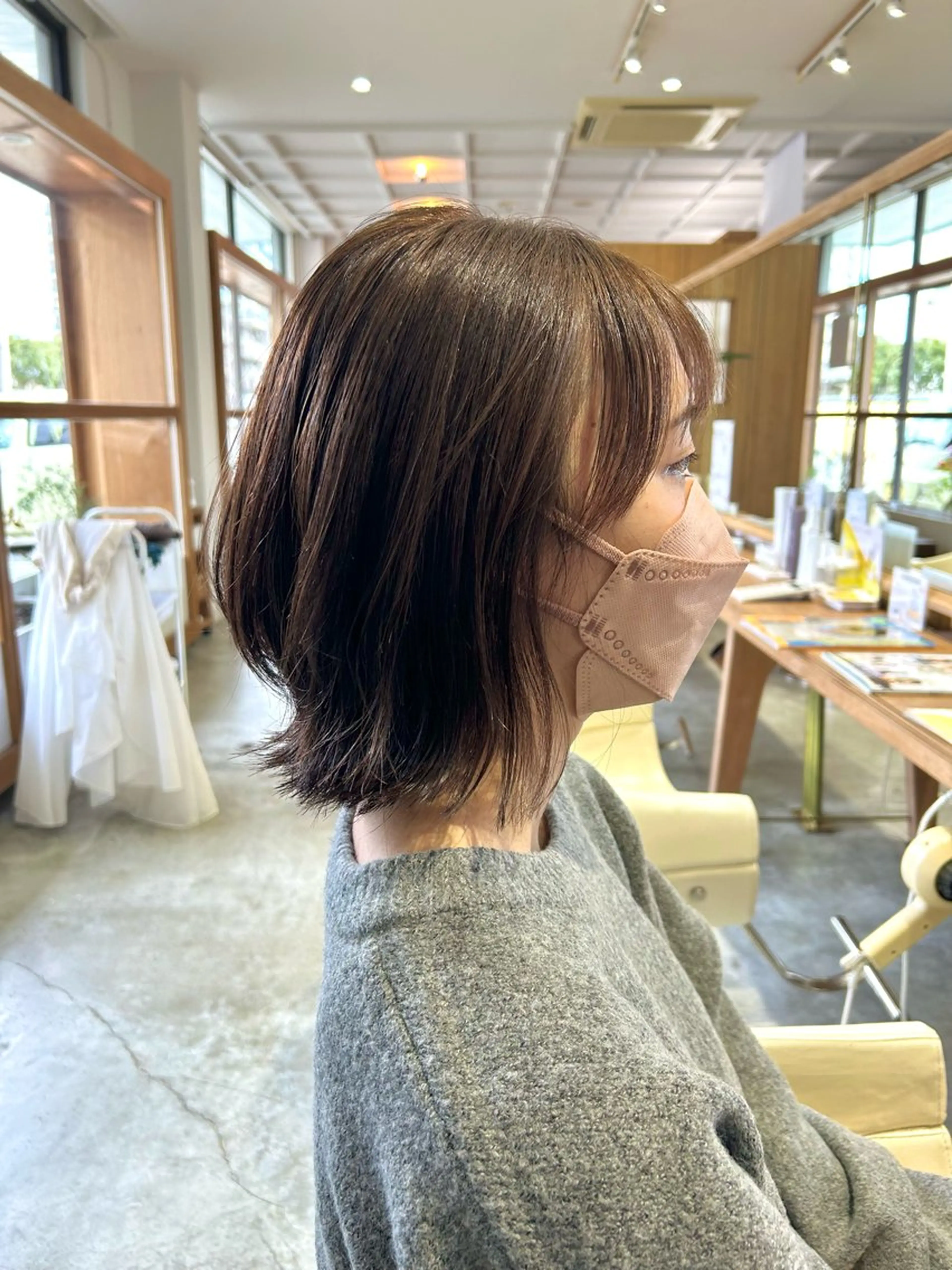 ミディアム カラー ベージュカラー ブルーカラー ブラウンカラー ボブ くびれヘア カット ヘアカラー 佐藤 悠生 メンズパーマ.カットのヘアスタイル