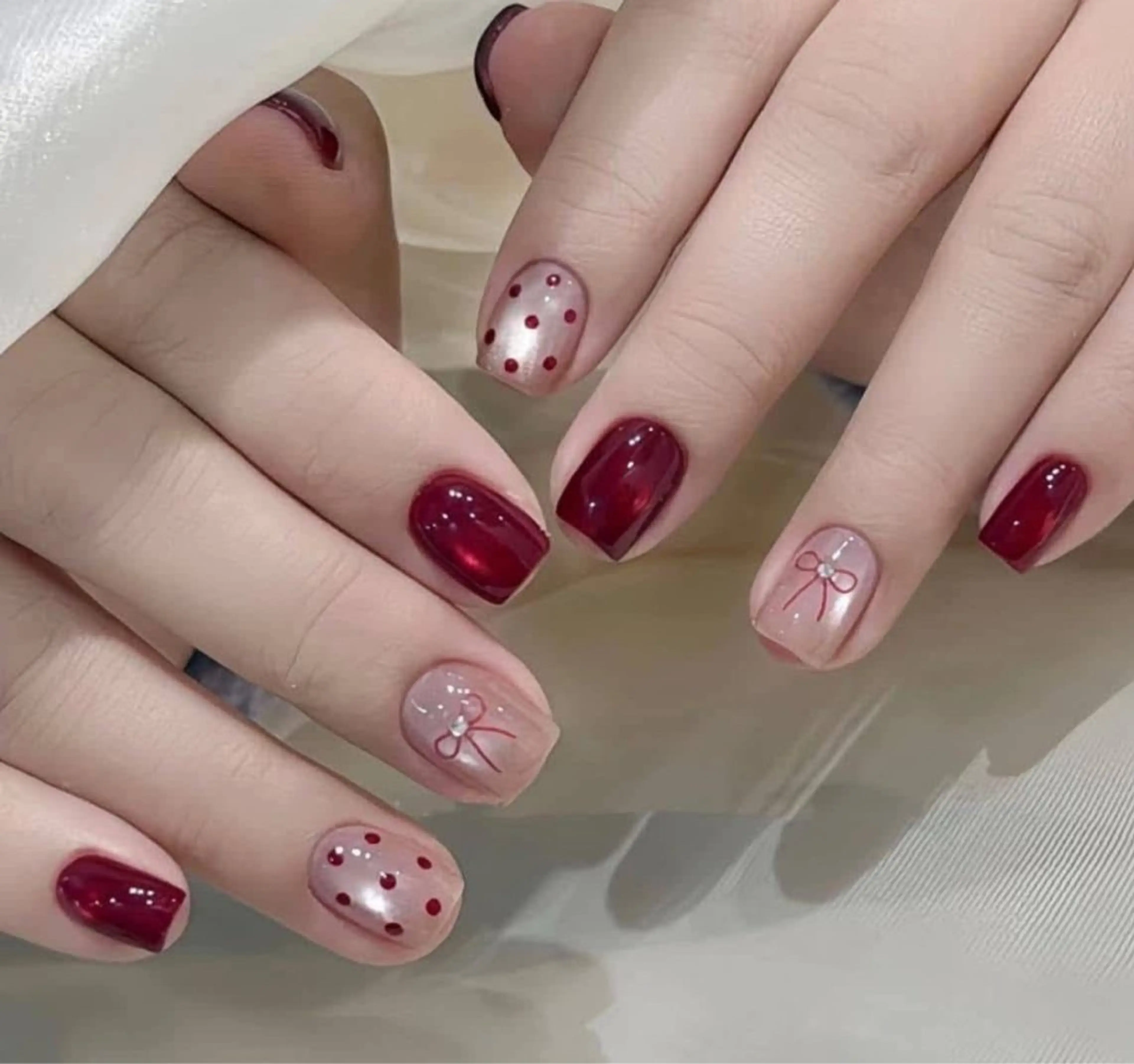 ネイル ハンドネイル 🎀PG🩵 ネイルサロンのネイルデザイン