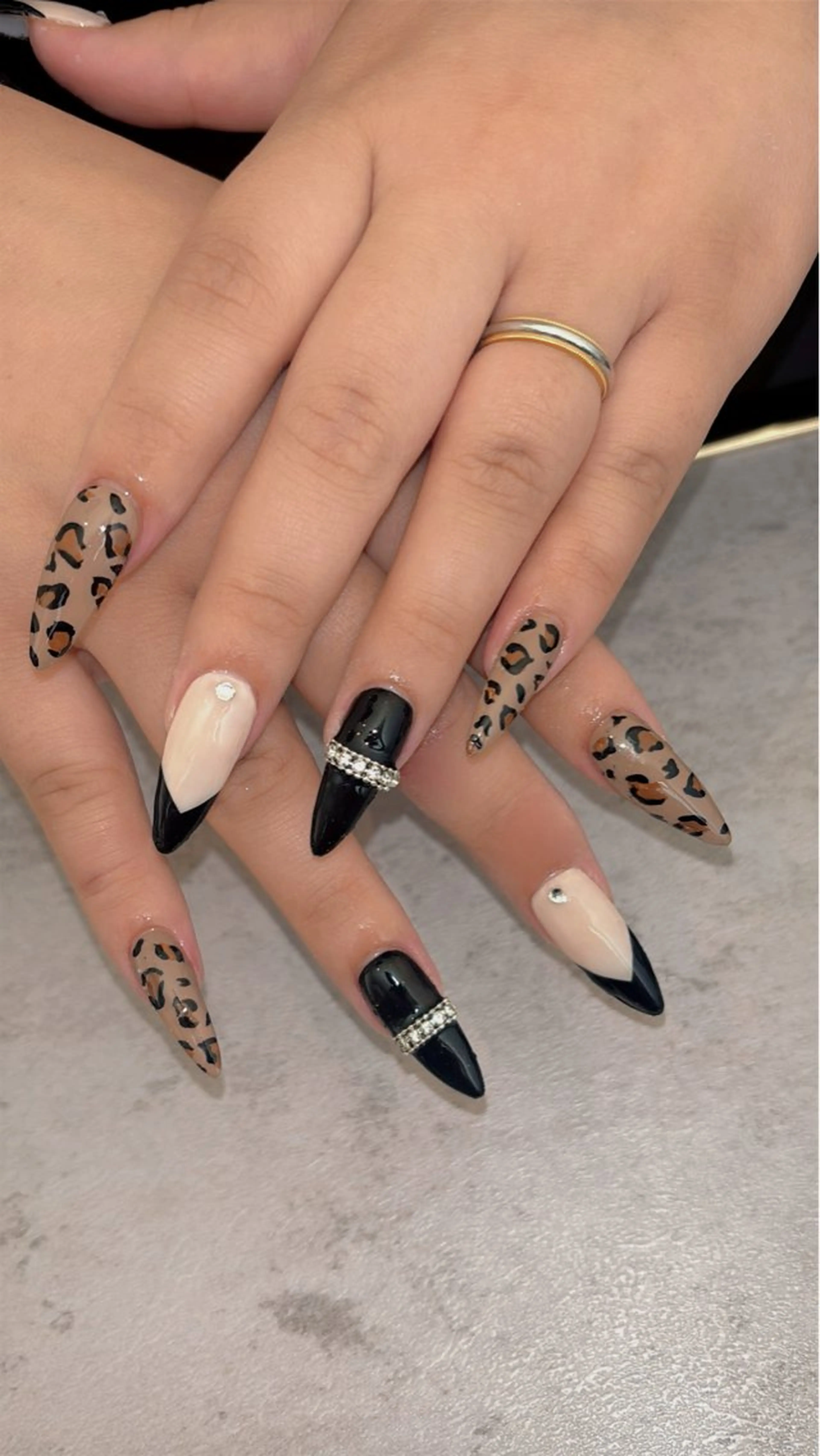 ネイル ROUGE ルージュ NAILSALONのネイルデザイン