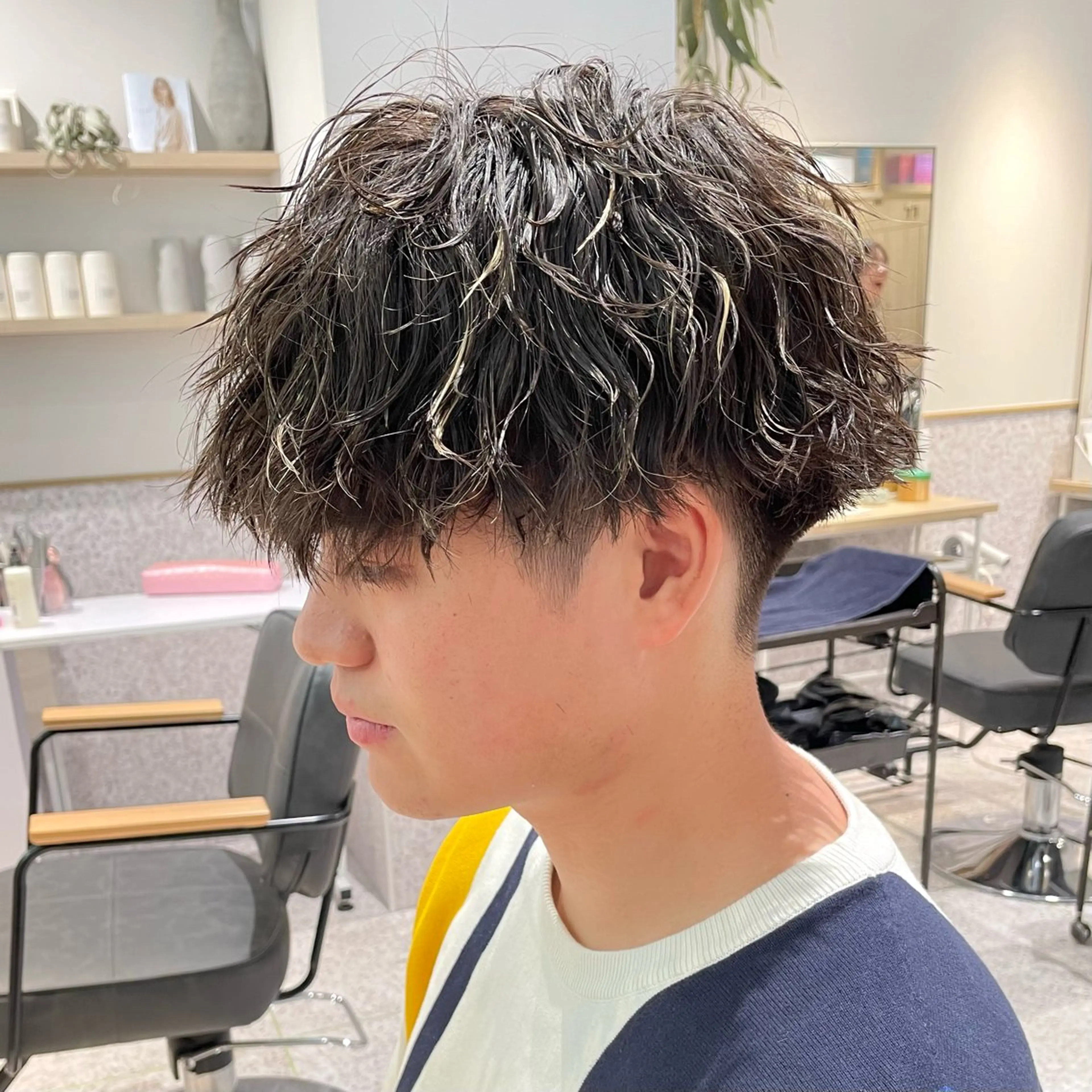 カラー パーマ メンズ メンズメッシュ メッシュ メンズ指名no'1 佐藤　亘のヘアスタイル