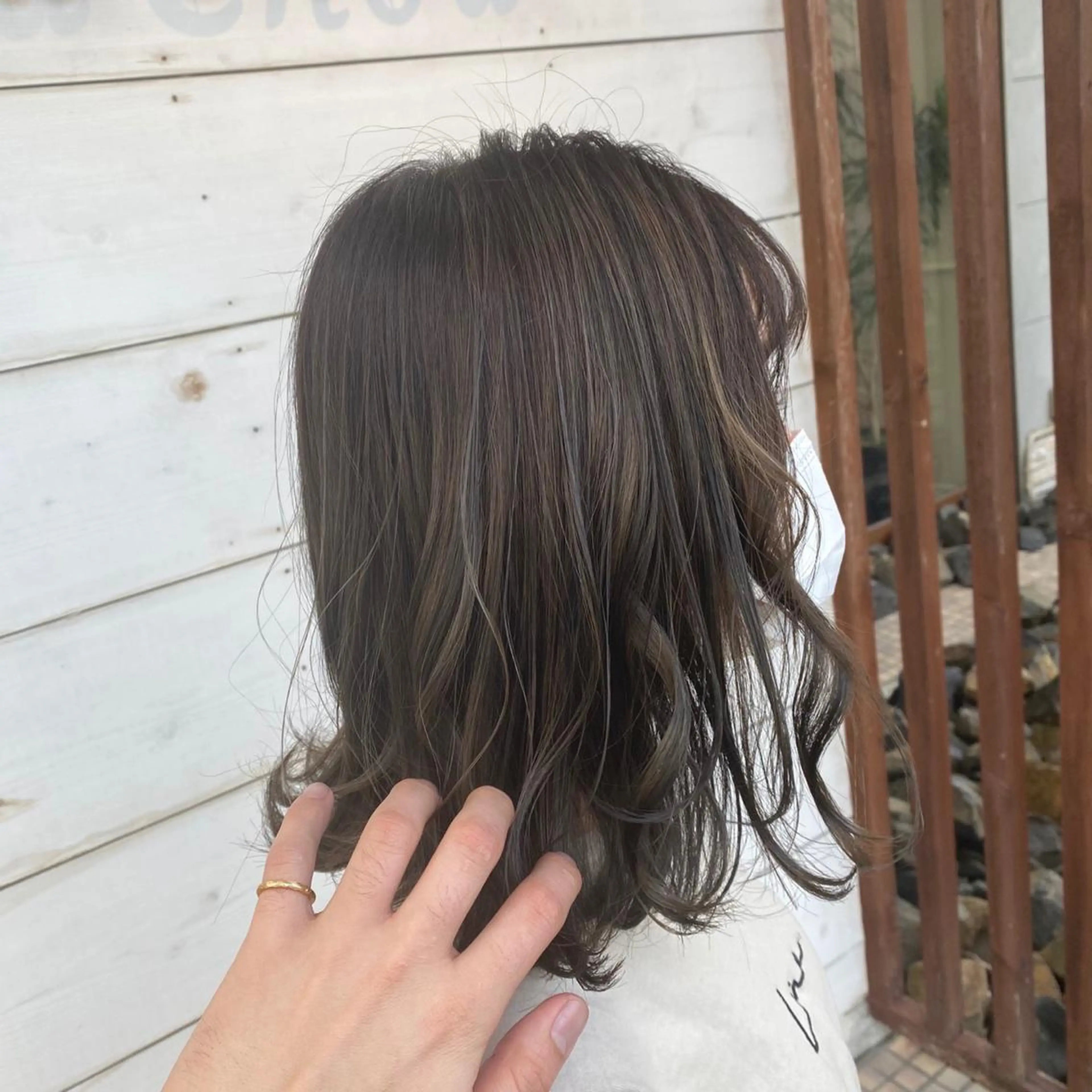 カラー SALOWIN栄 高須大貴のヘアスタイル