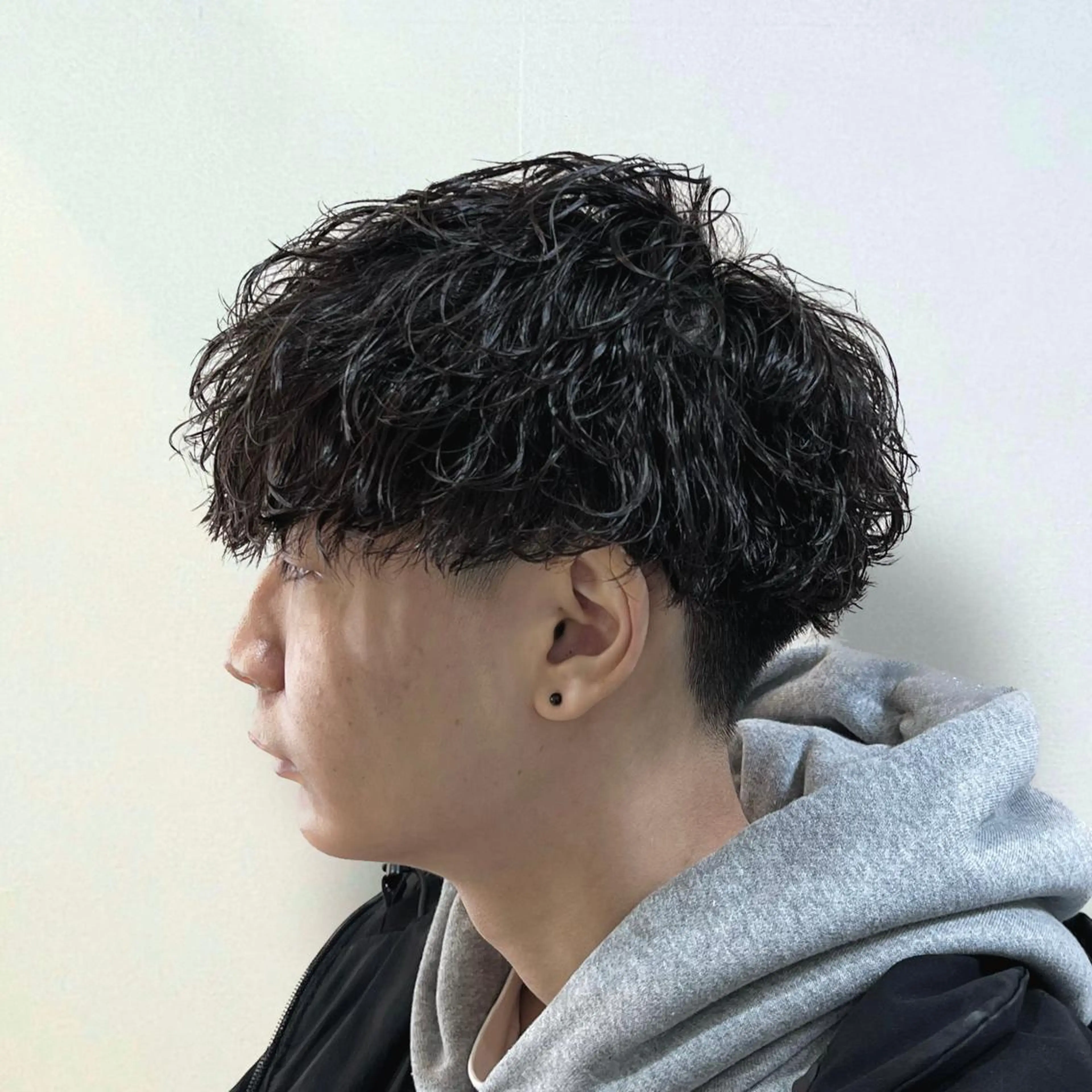 パーマ メンズ カット パーマ ハッシュ・ウルフ🐺 小顔レイヤー松山直史のヘアスタイル