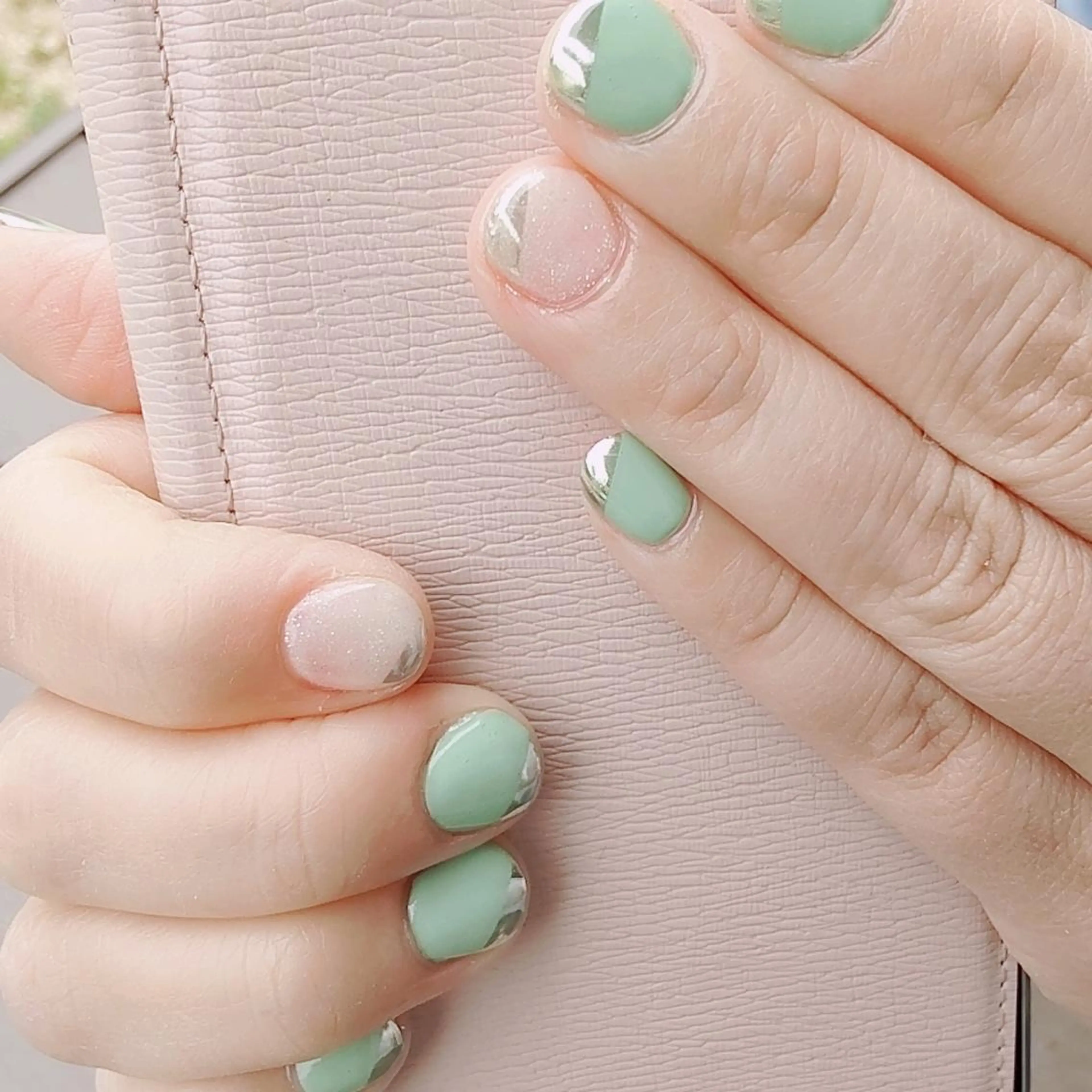 ネイル ミラーネイル ショートネイル infinity skyのネイルデザイン