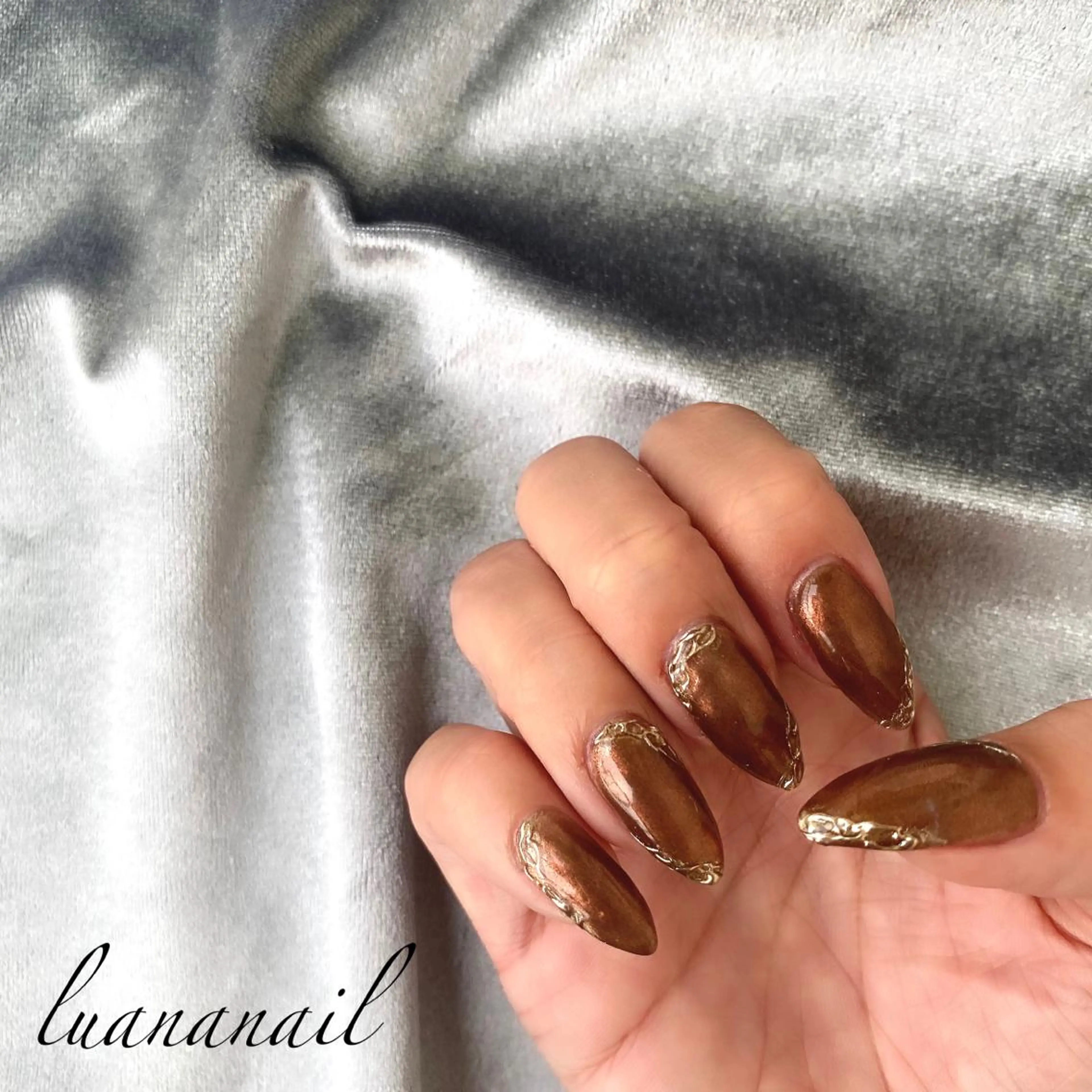 ネイル ミラーネイル luana nailのネイルデザイン