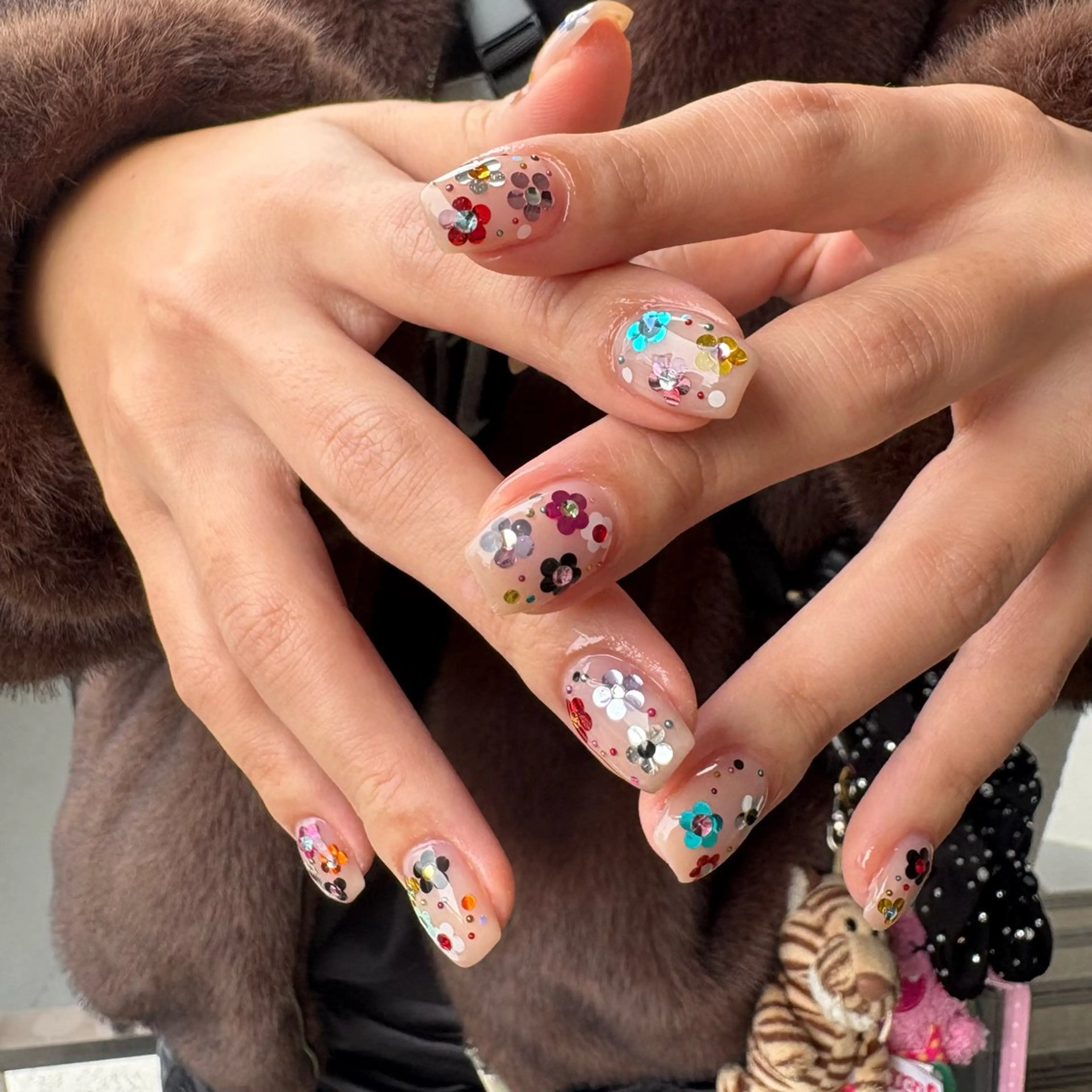 ネイル ハンドネイル カメレオン京橋🌻 草葉由佳のネイルデザイン