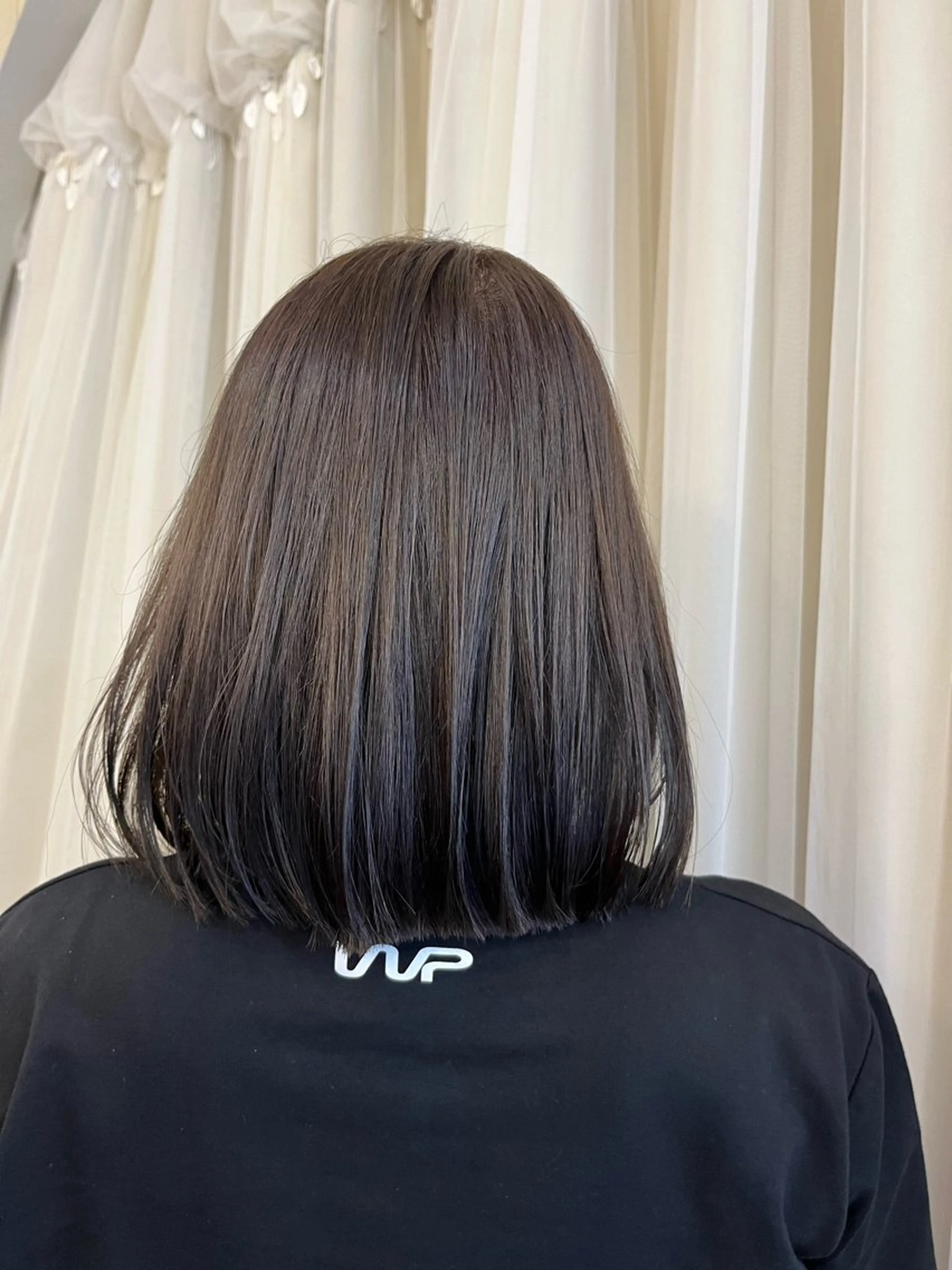 カラー アッシュ アッシュグレー アッシュグレージュ グレージュ 金城 麗華のヘアスタイル