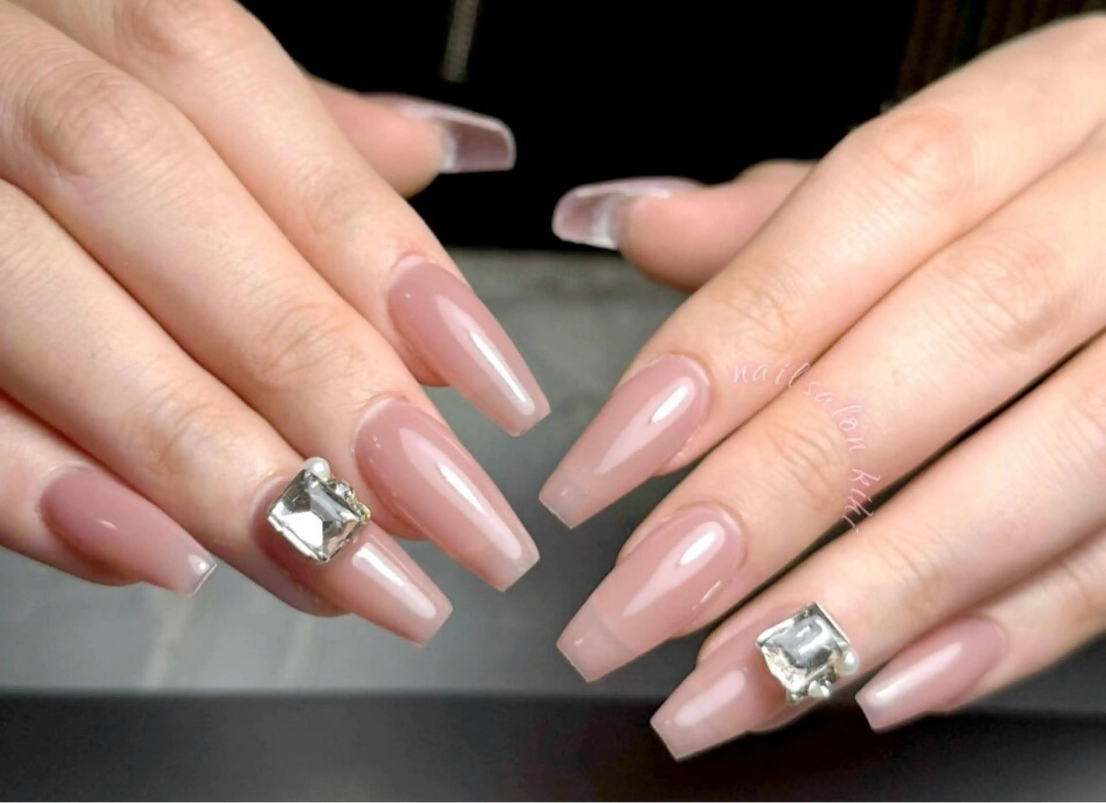 ネイル ハンドネイル 小林 あゆみのネイルデザイン