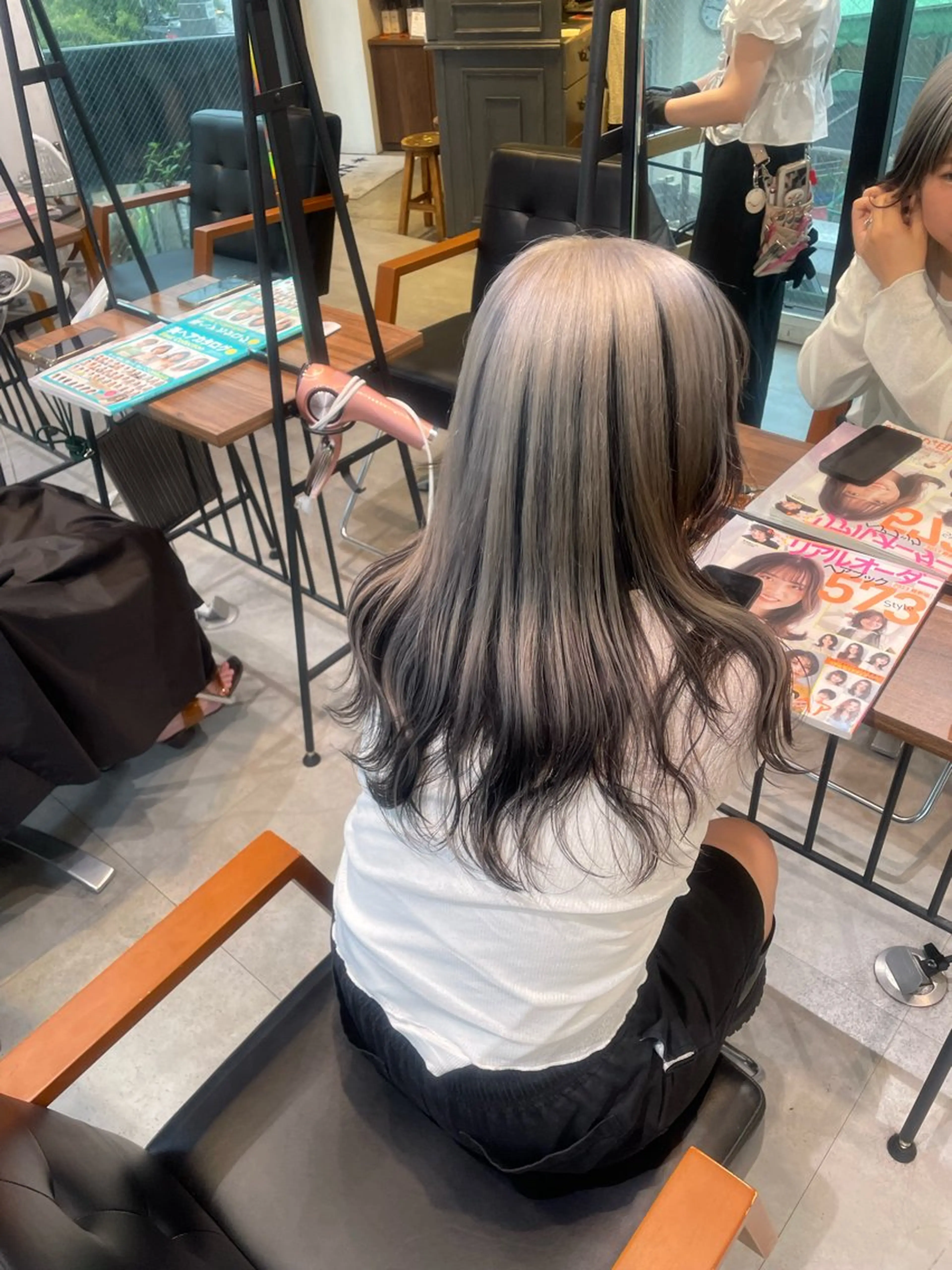 セミロング カラー ヘアアレンジ ･˚✧すずね˚✧* lucia(ルチア)のマツエク・マツパデザイン