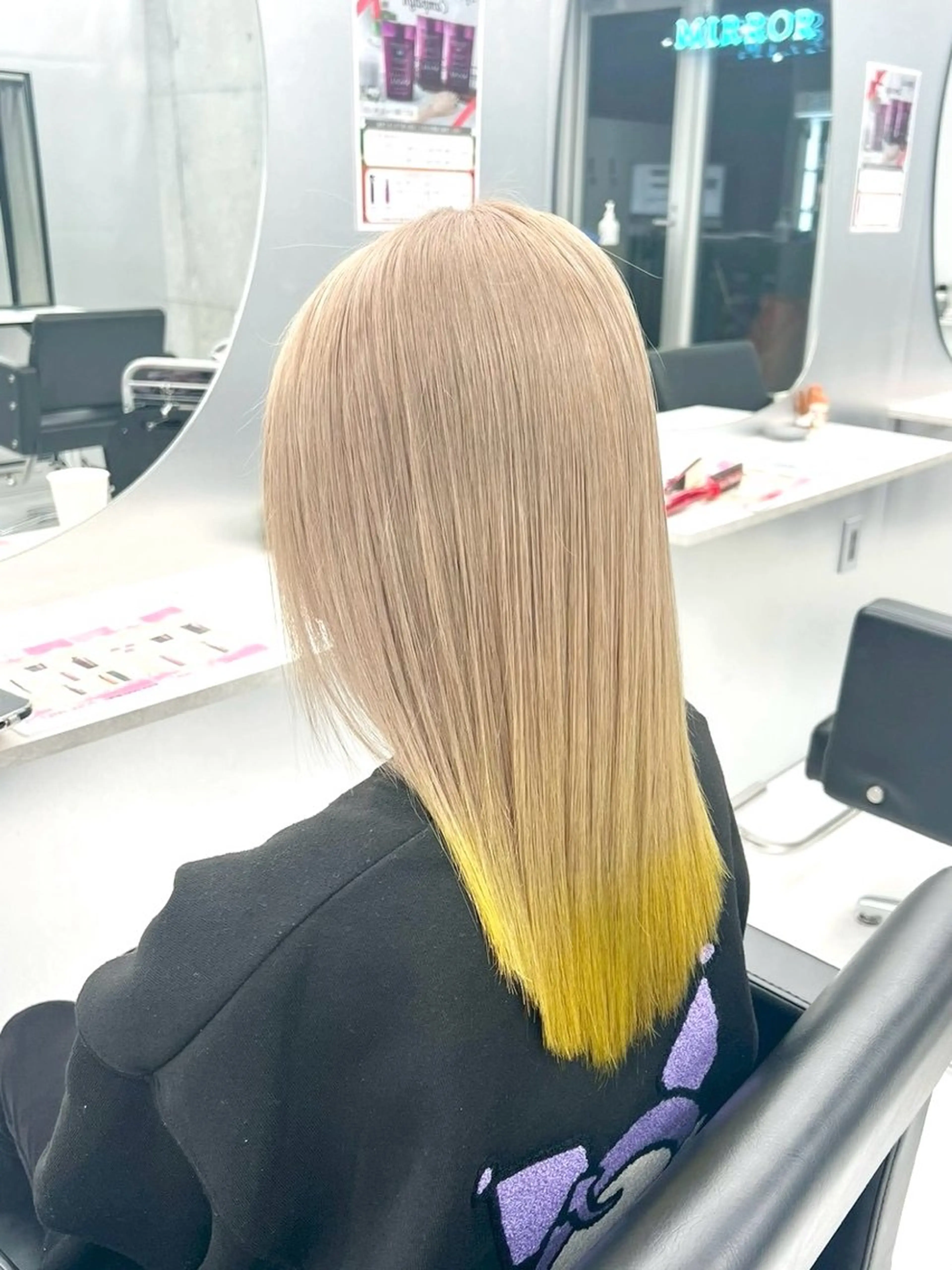 カラー 🦋ハイトーン×ア レンジ💫Leenaのヘアスタイル