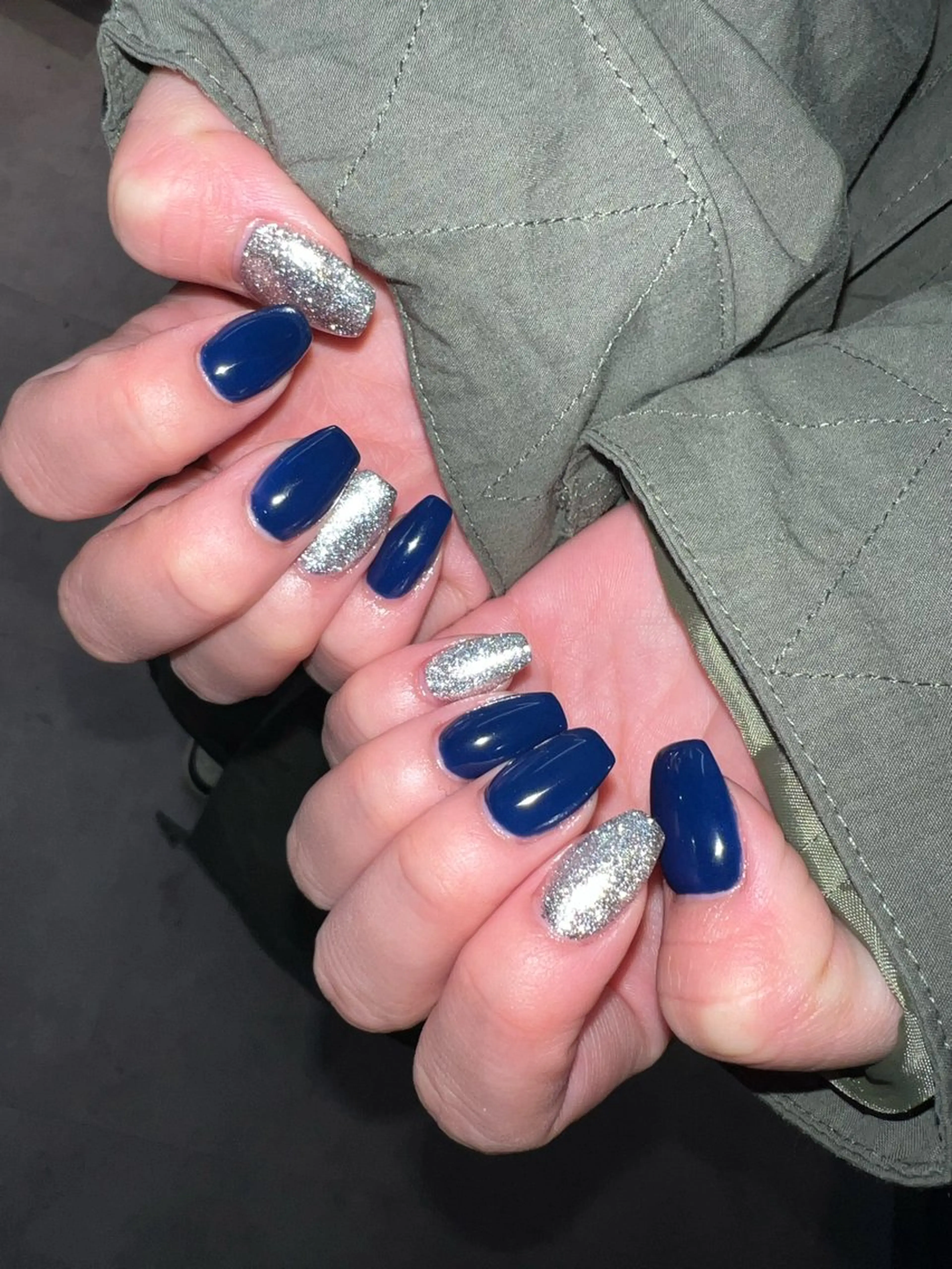 ネイル ワンカラーネイル ハンドネイル ALPHA. AKANEのネイルデザイン