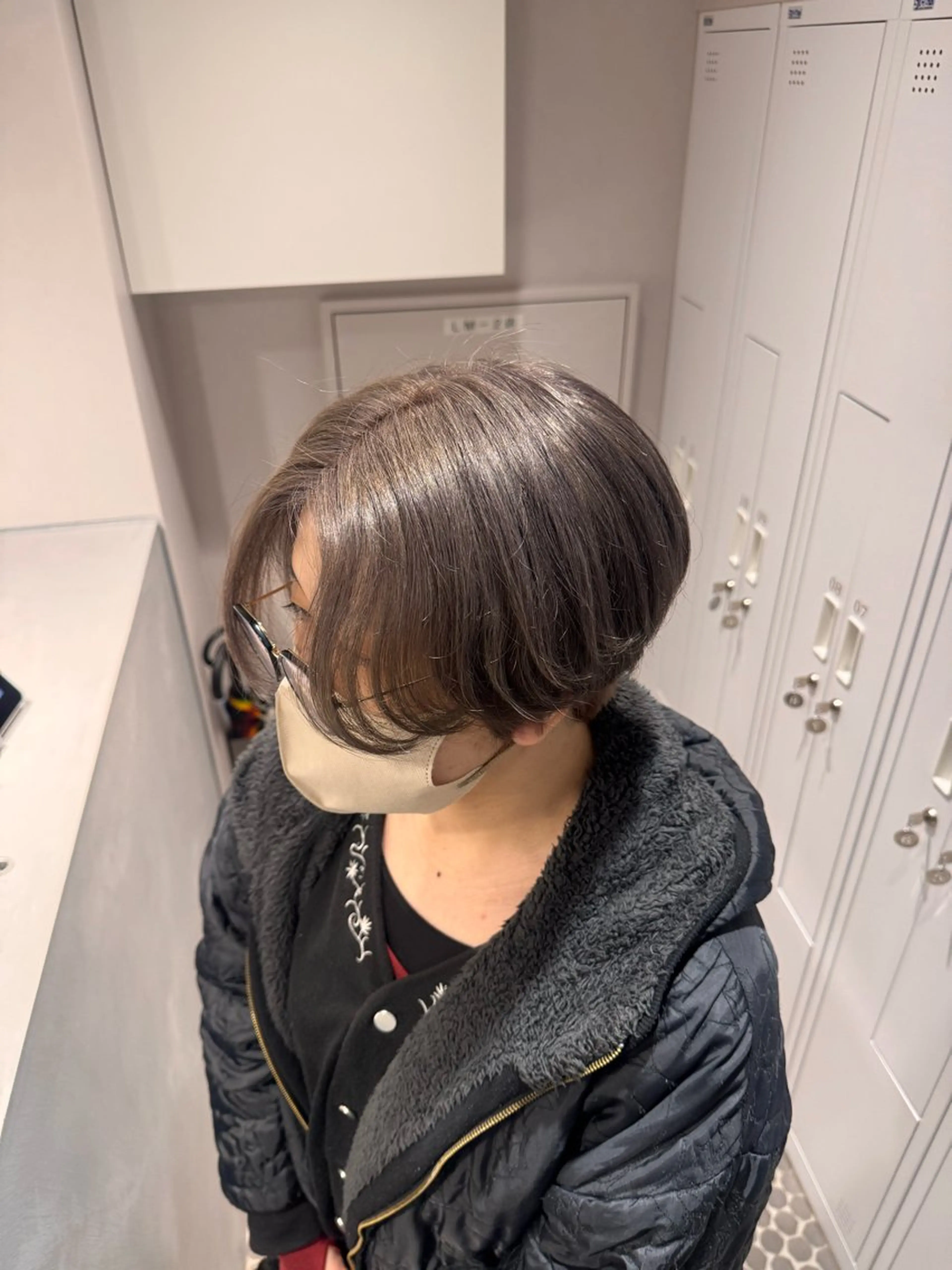 ショート カラー ブリーチ グレージュ .ｒｅｏ 大宮のヘアケア屋さんのヘアスタイル