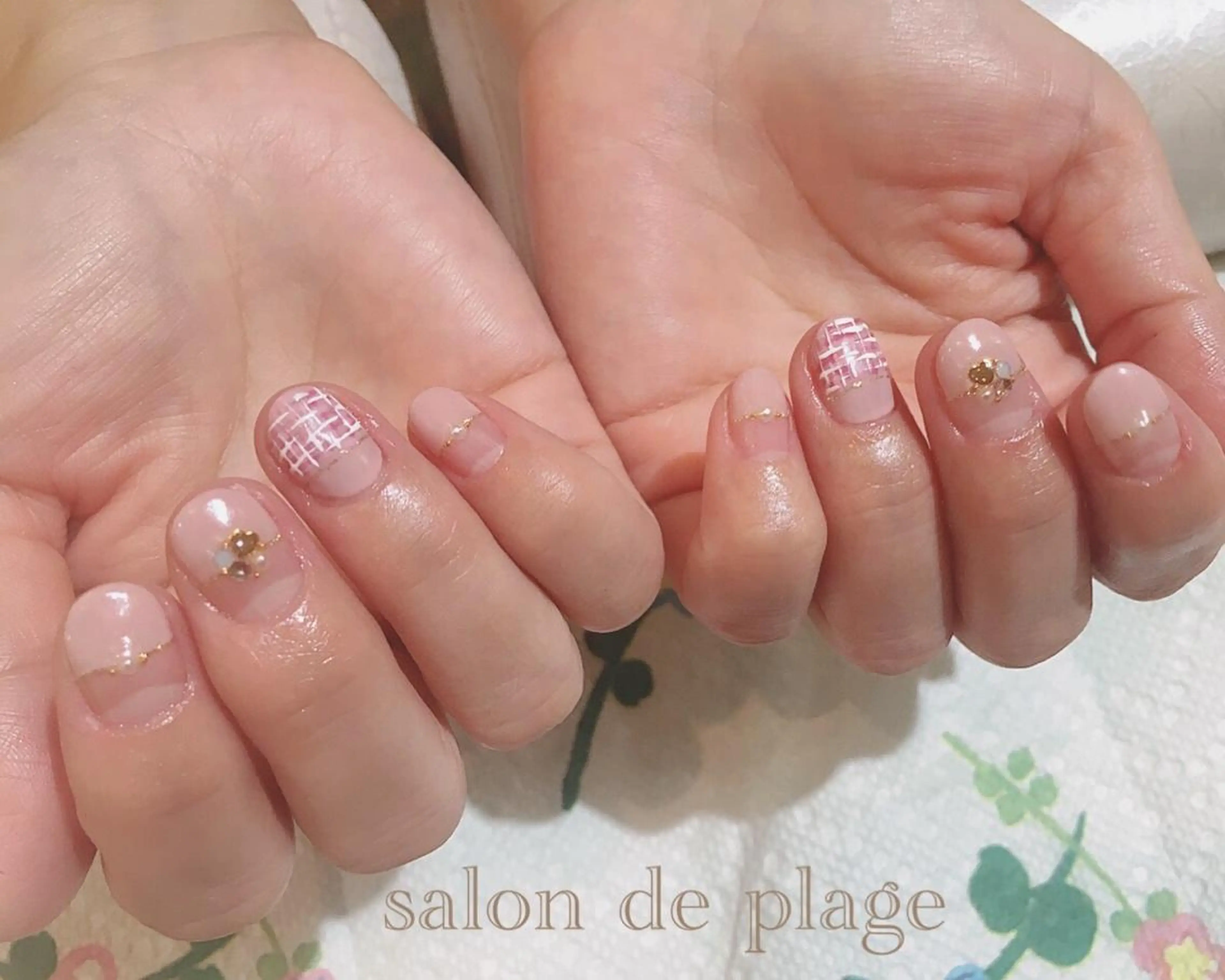 ネイル ジェルネイル ソフトジェル サロンド プラージュのネイルデザイン